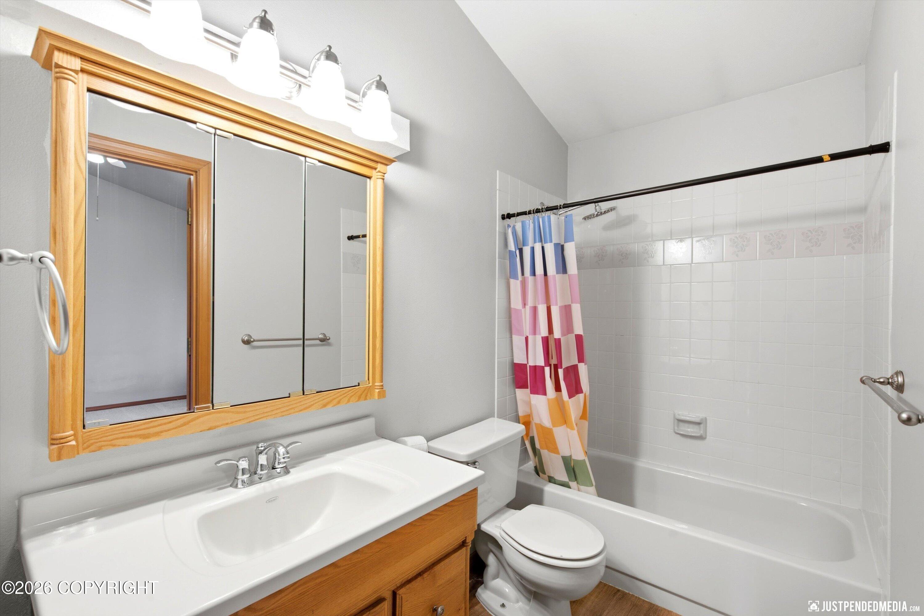 18724 Price Island Circle Property Photo 26