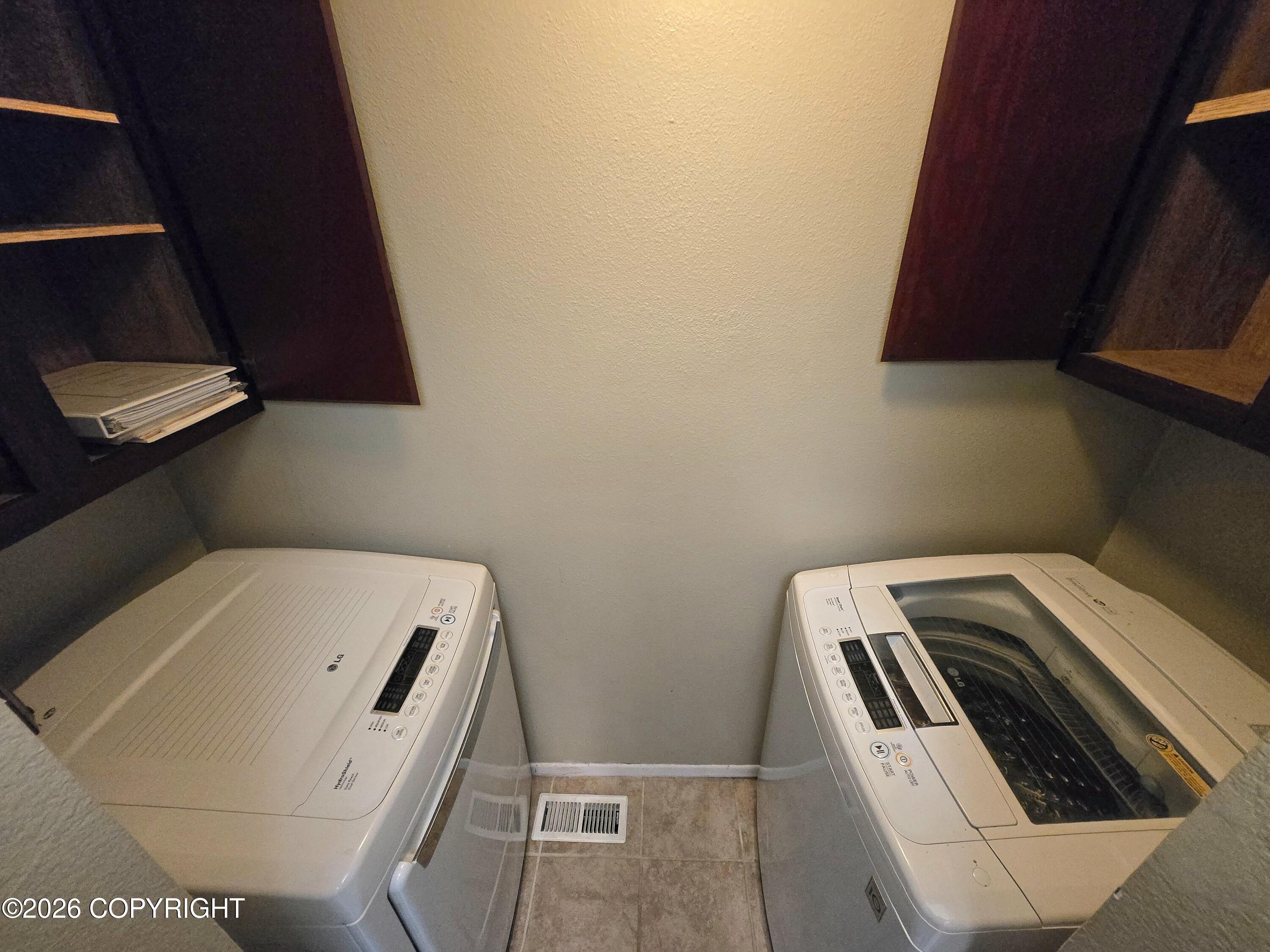 7222 Foxridge Circle #14-h Property Photo 15