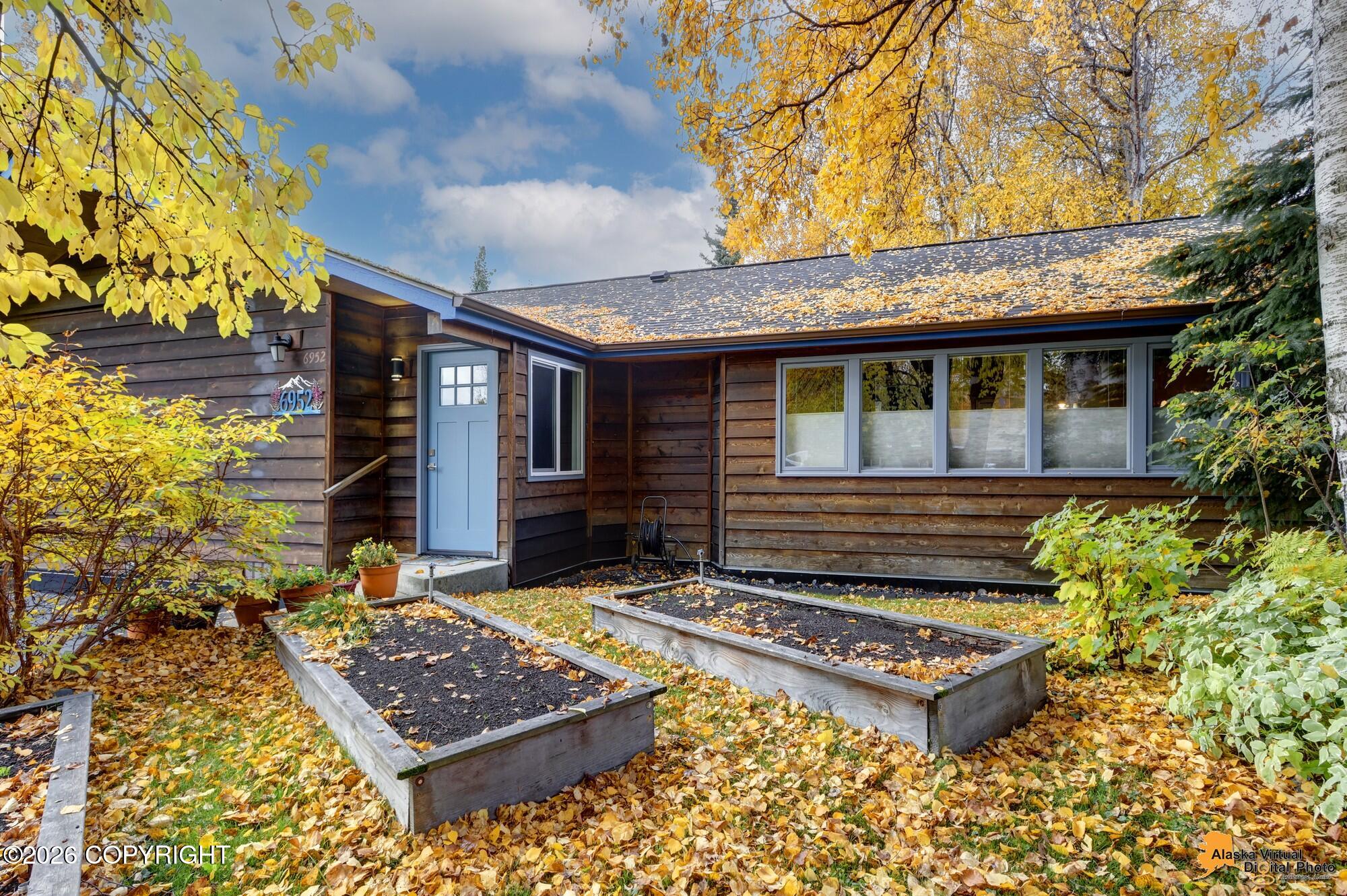 6952 Terry Street Property Photo 4