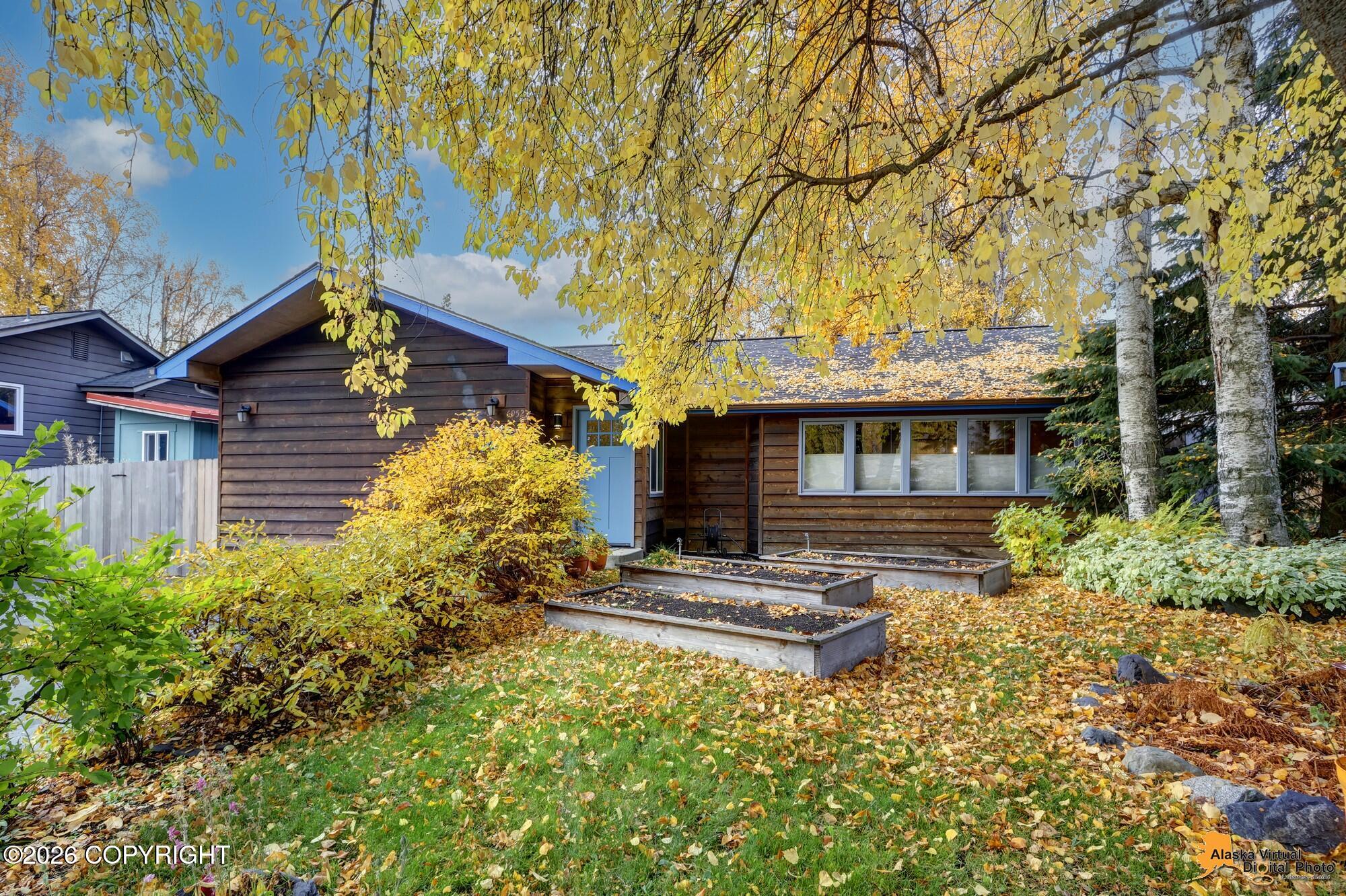 6952 Terry Street Property Photo 5