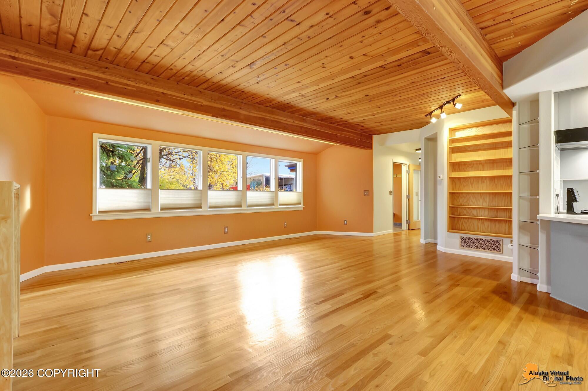 6952 Terry Street Property Photo 5