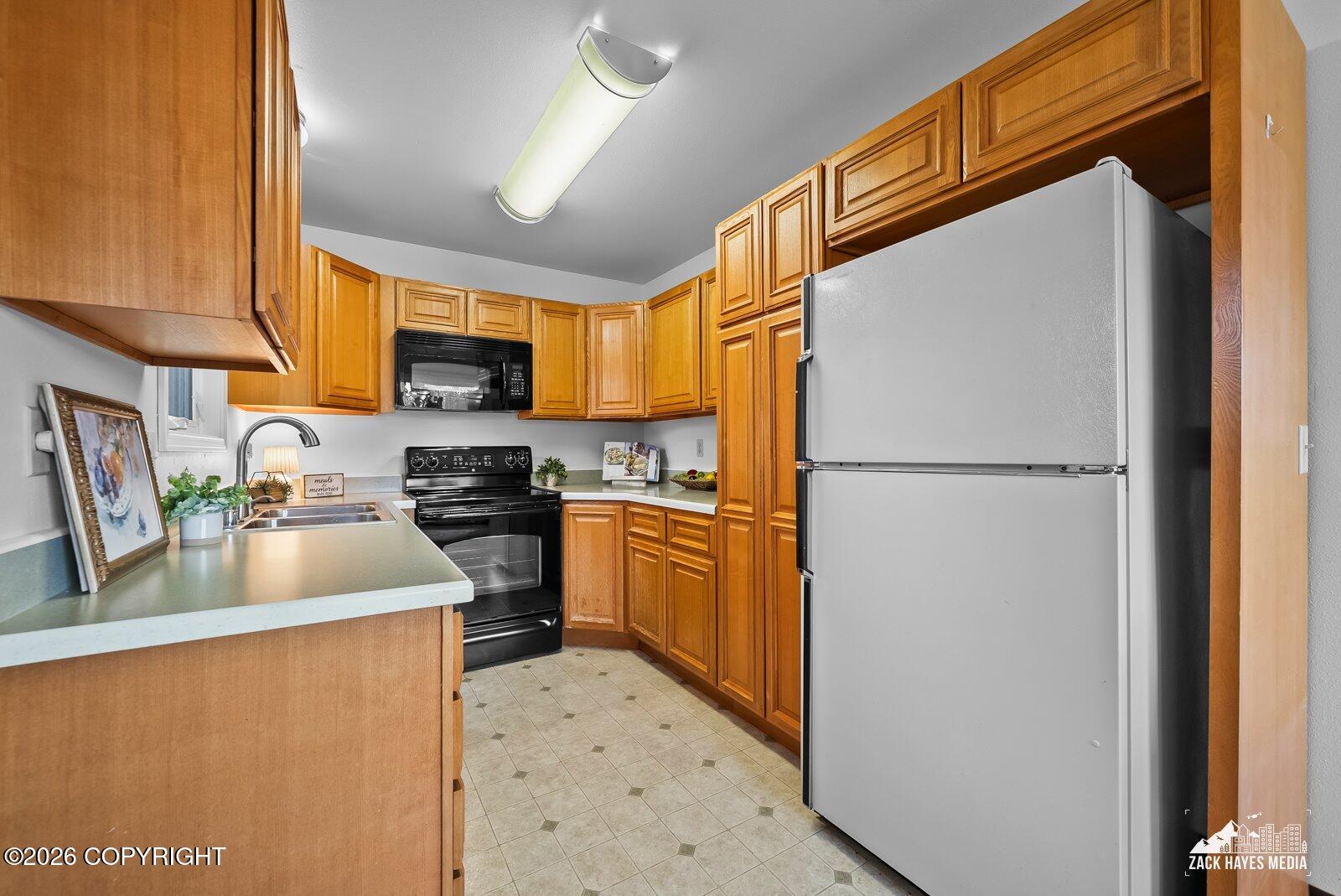 2201 Lake George Drive Property Photo 17