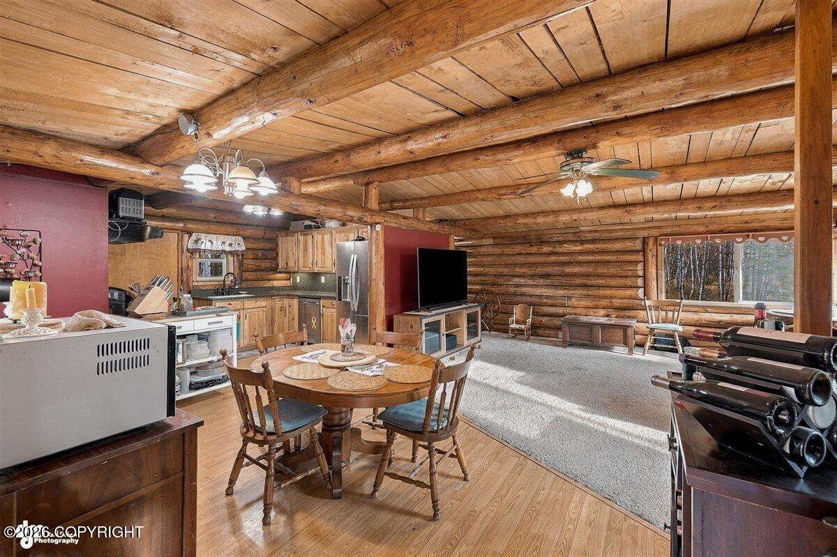 5510 N Westfork Drive Property Photo 4