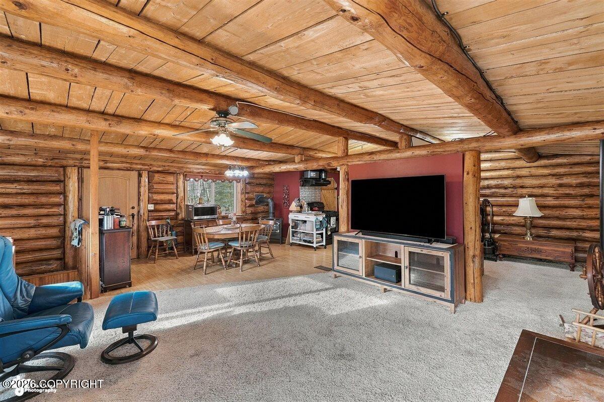 5510 N Westfork Drive Property Photo 7