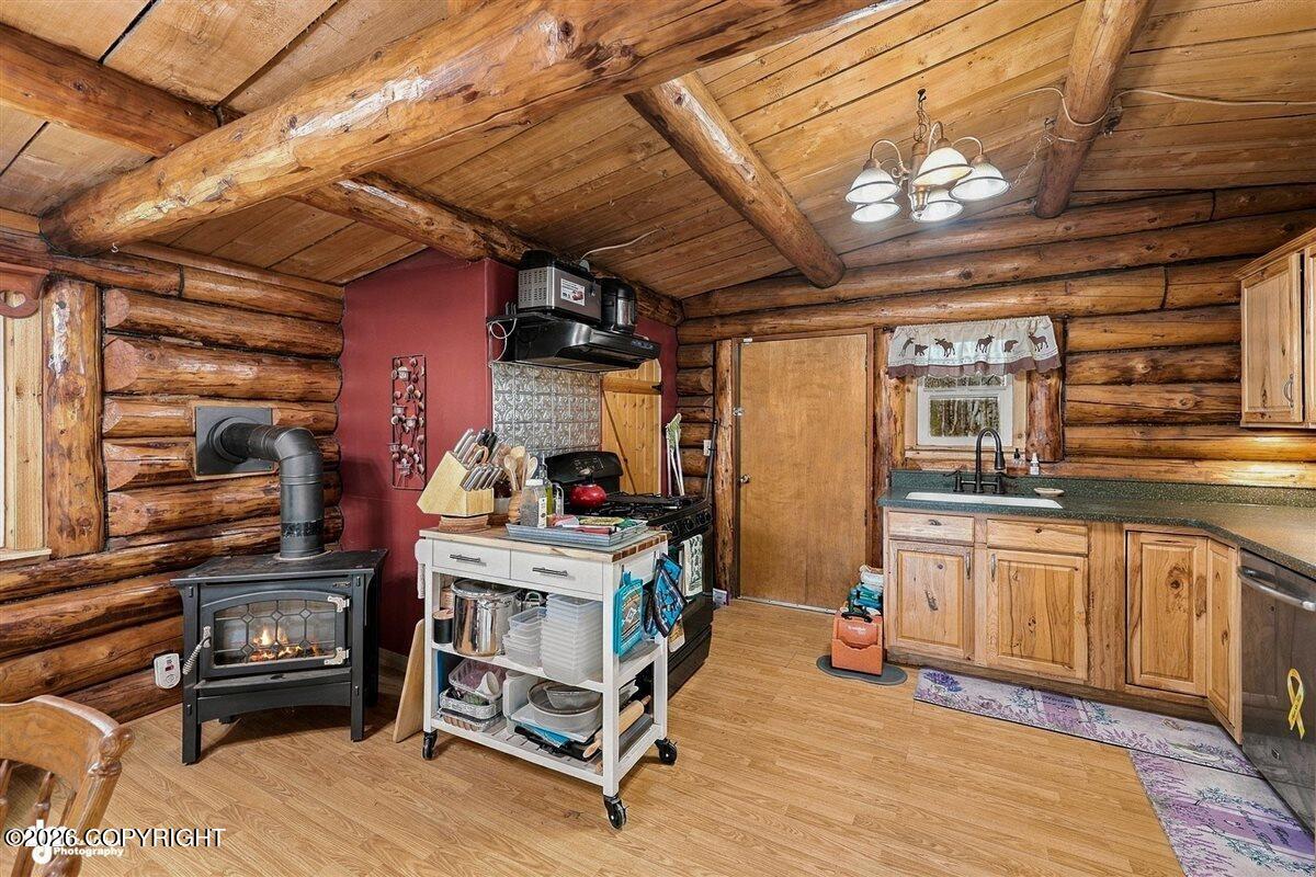 5510 N Westfork Drive Property Photo 13