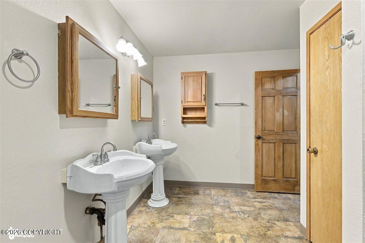 16935 Park Place Street #2 Property Photo 18