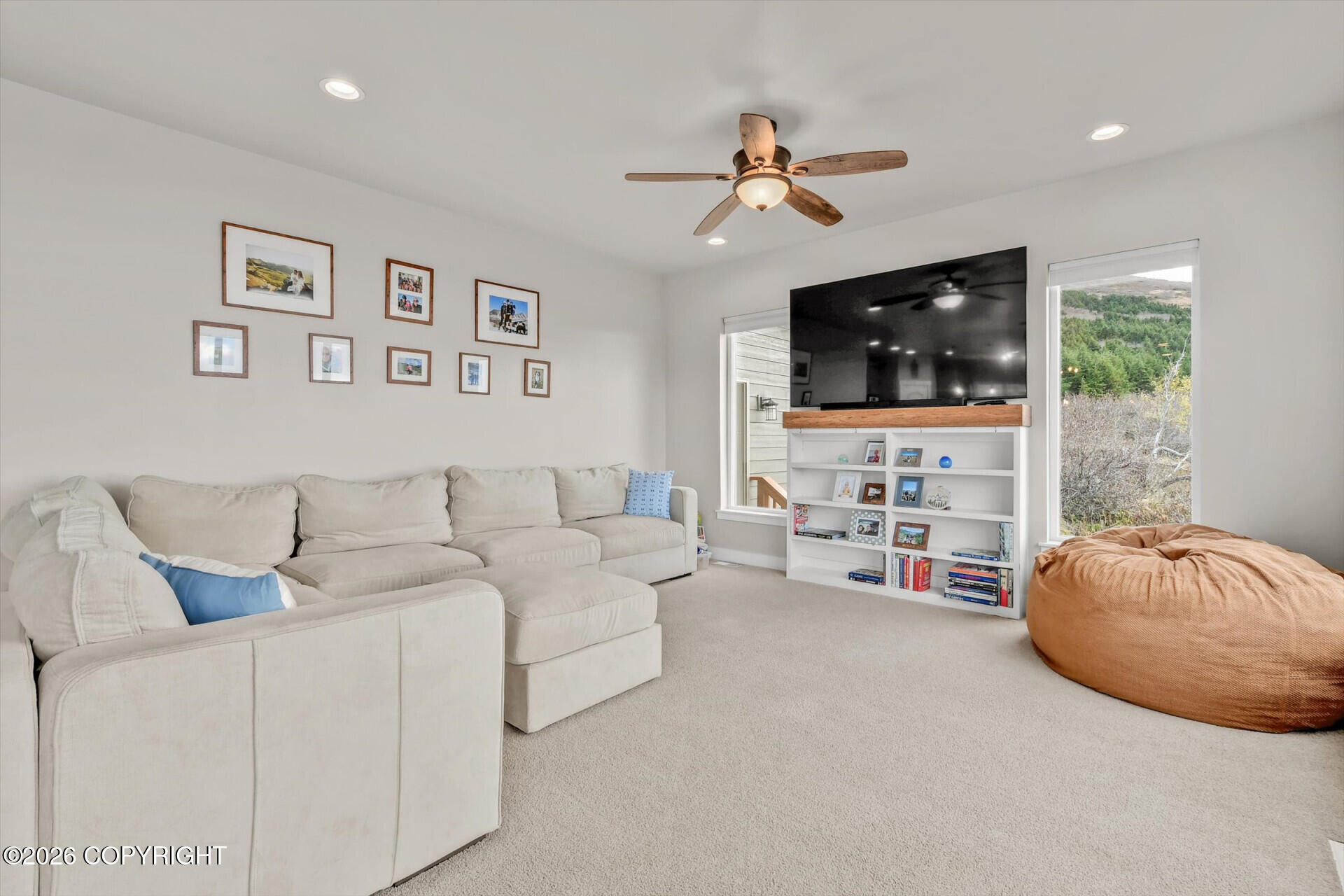 10380 Honey Bear Lane Property Photo 3