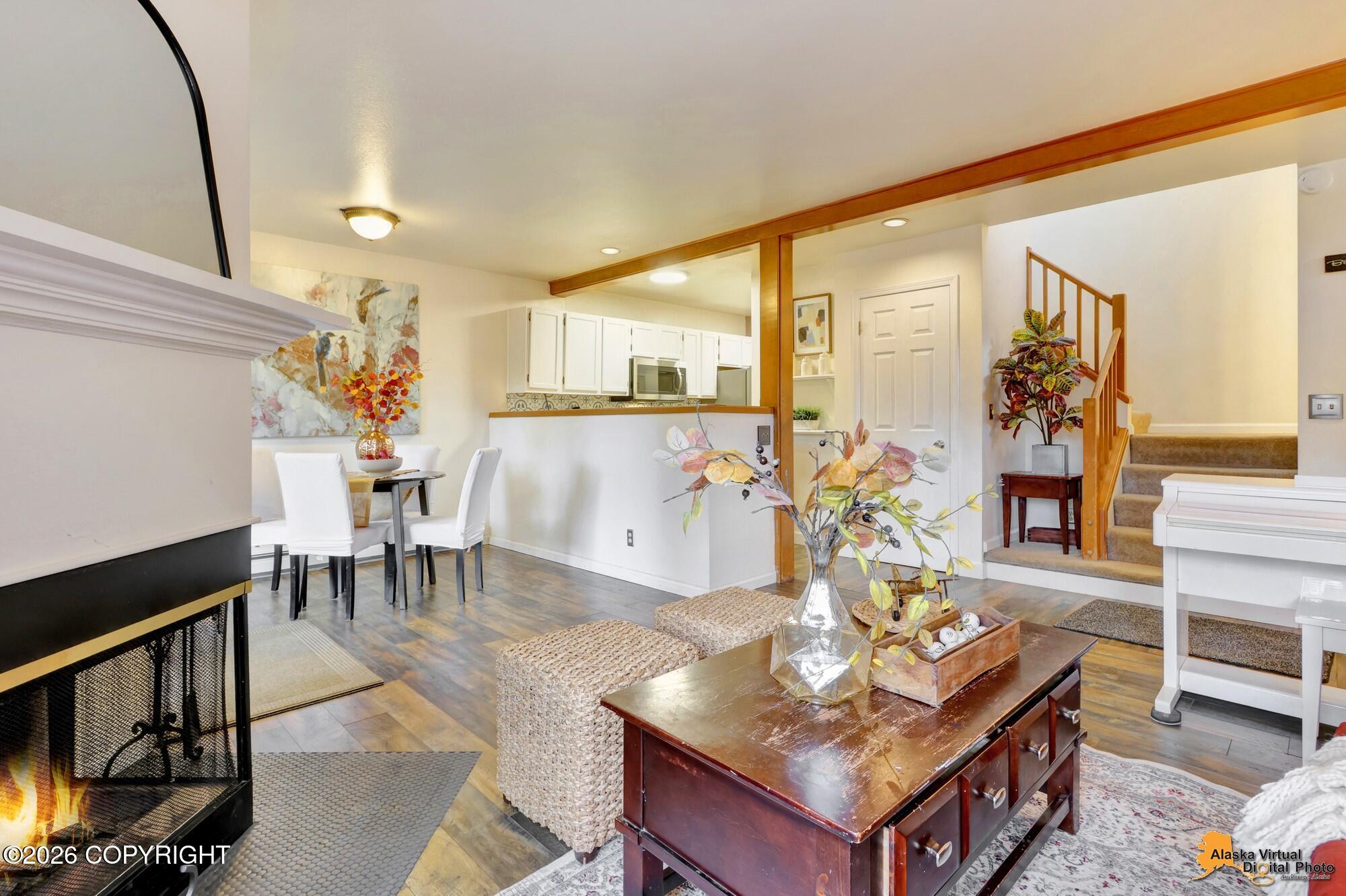 6420 E Northern Lights Boulevard #7b Property Photo 4