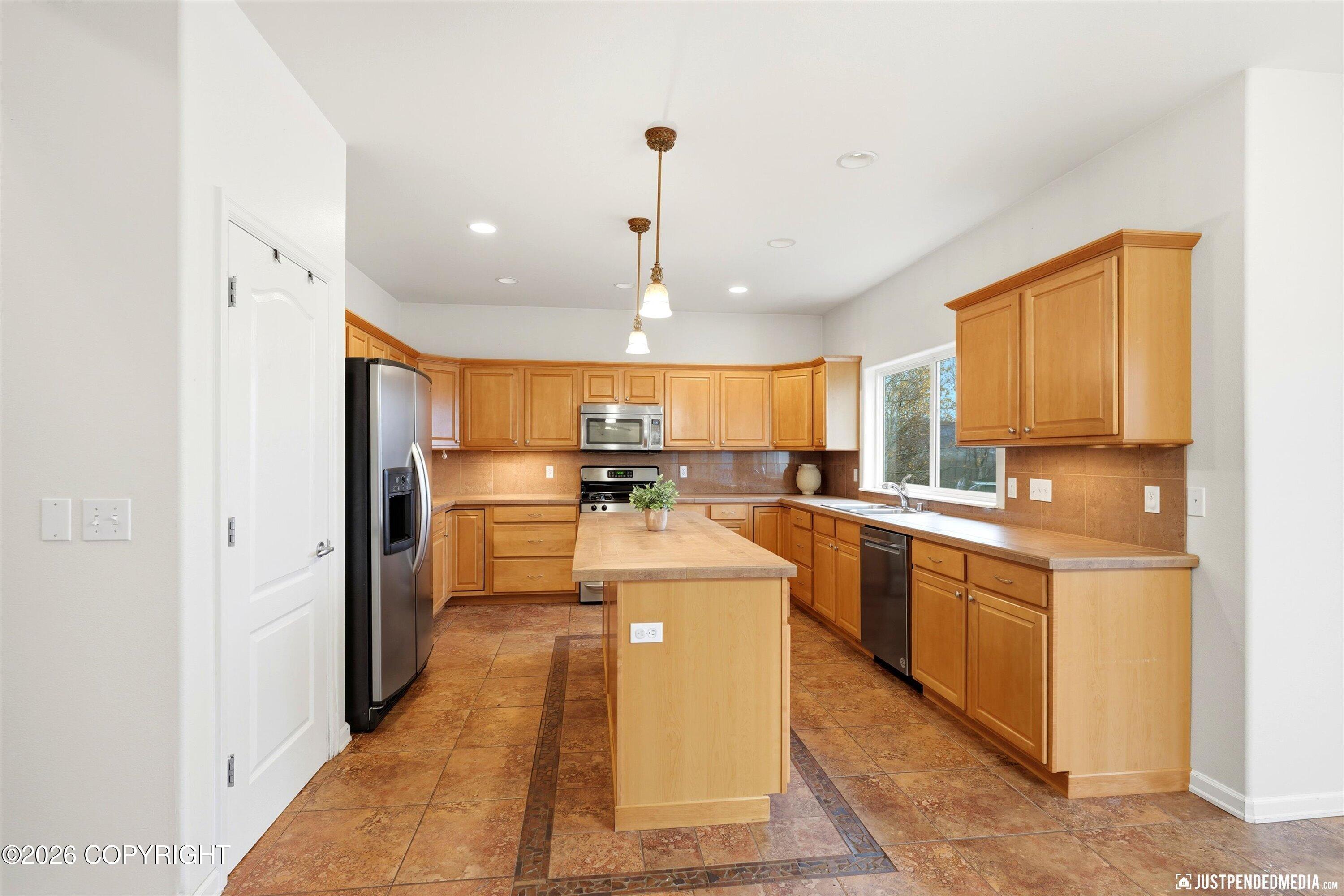 13230 Fullenwider Circle Property Photo 10