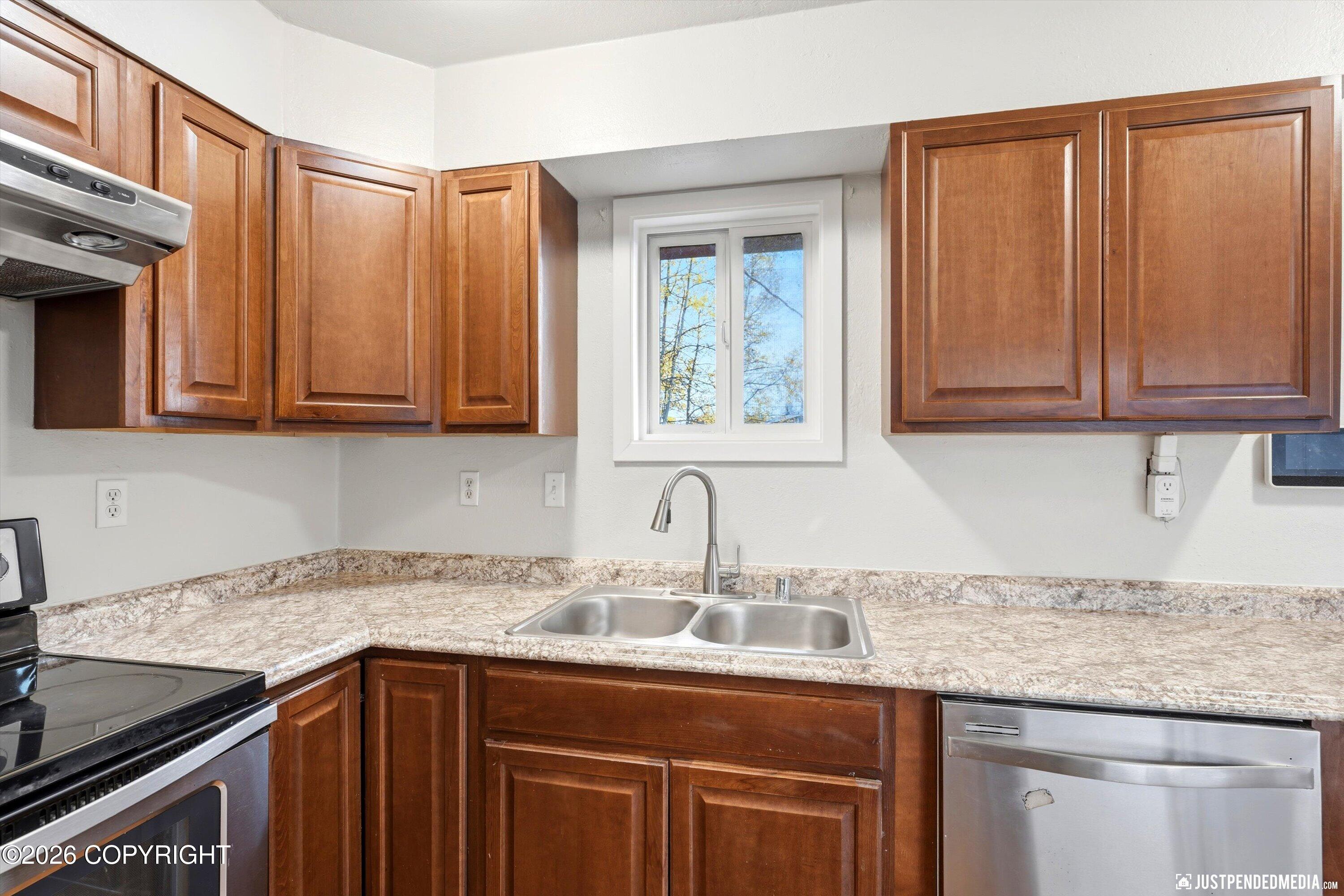 1543 Karluk Street Property Photo 12
