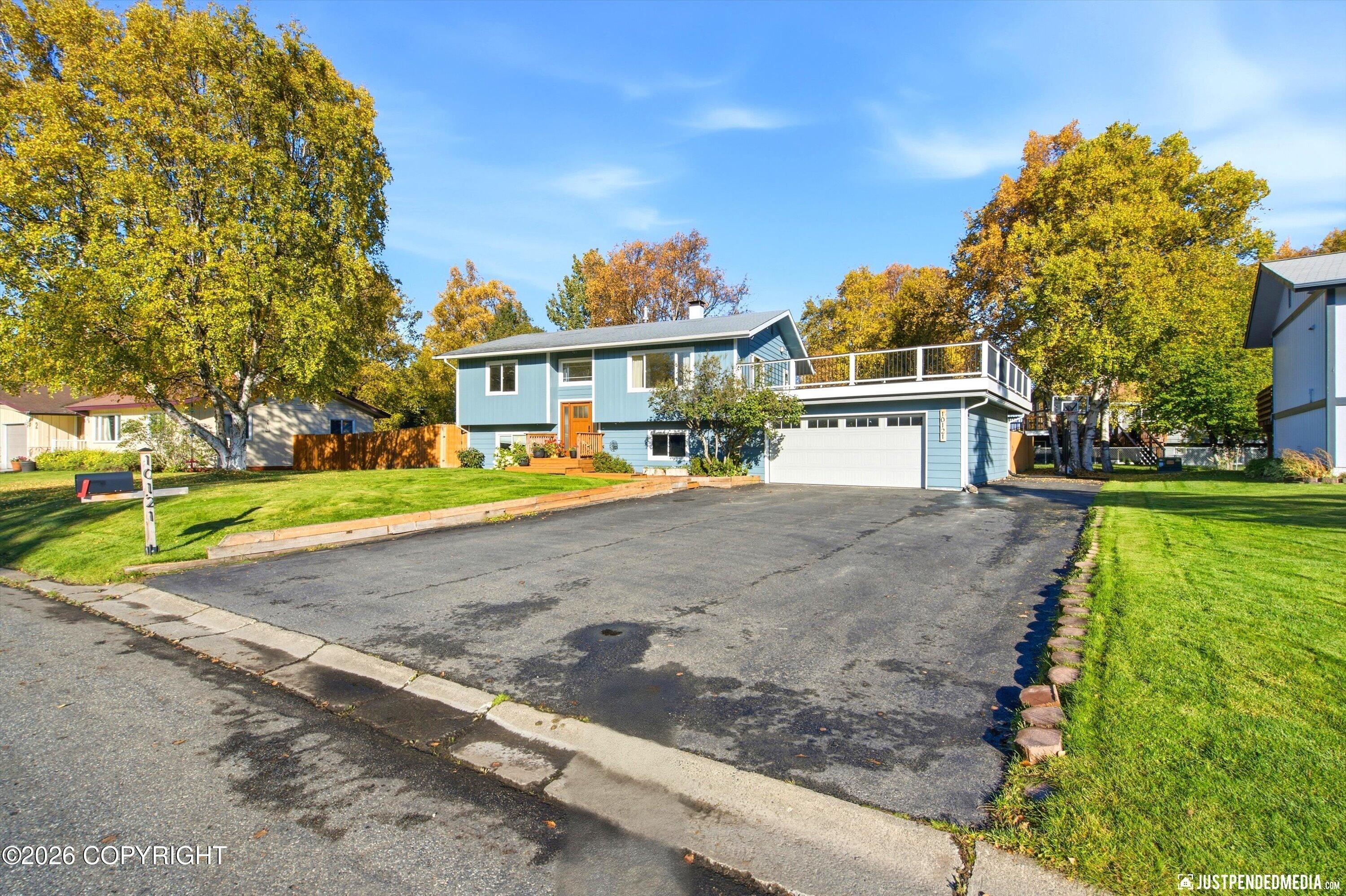10121 Marmot Court Property Photo 1