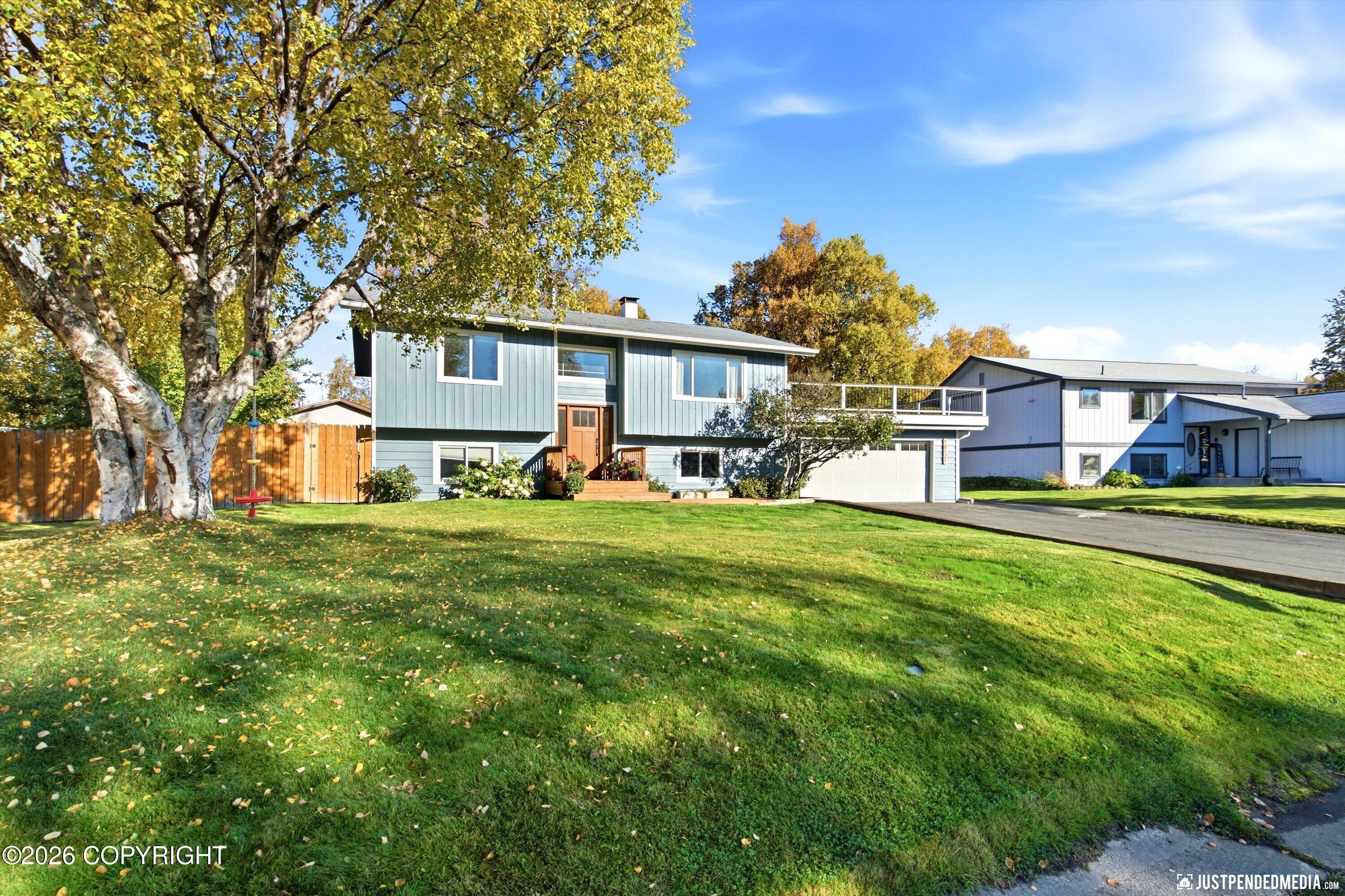 10121 Marmot Court Property Photo 3