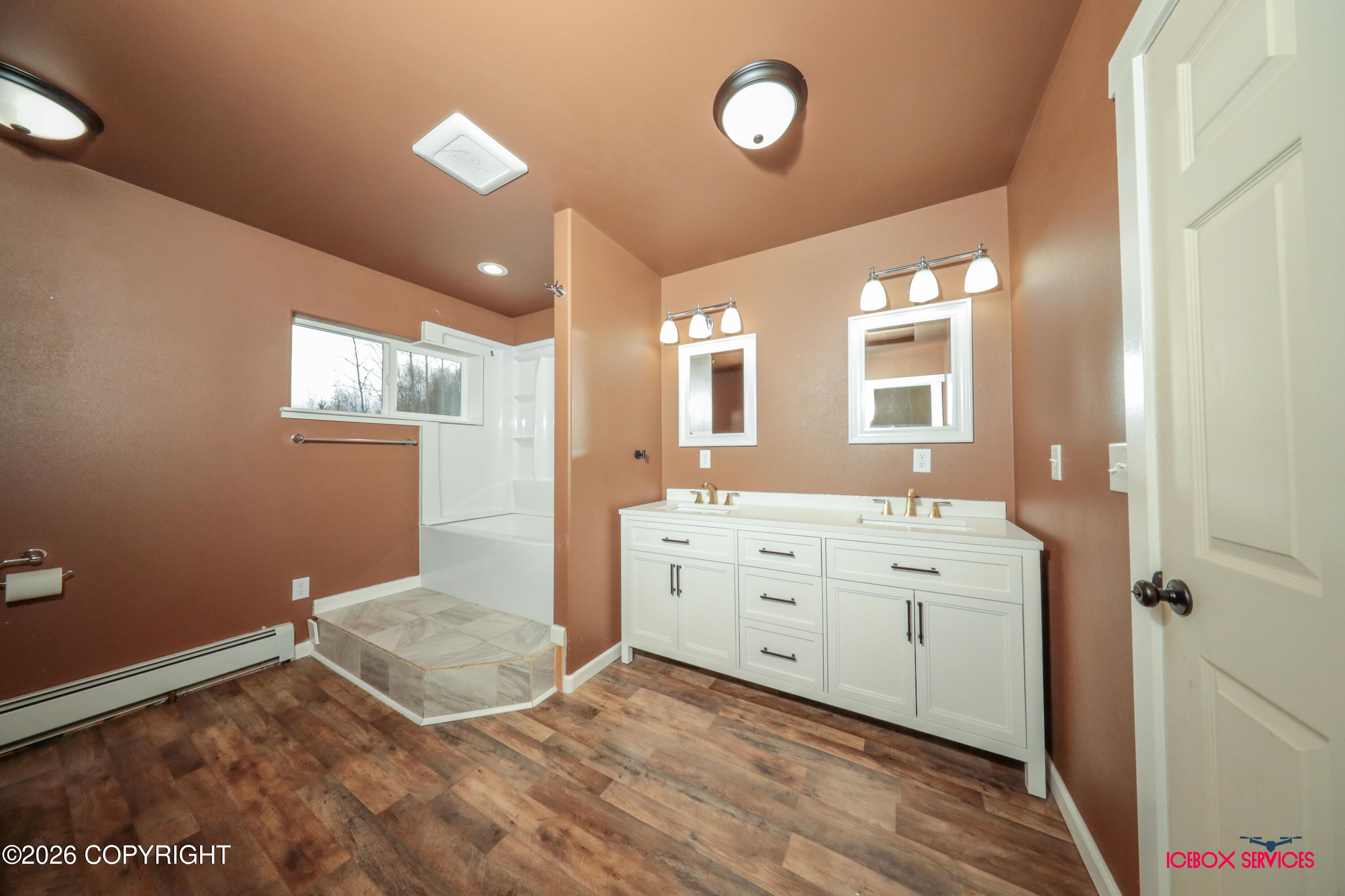 2754 S Beechwood Circle Property Photo 4