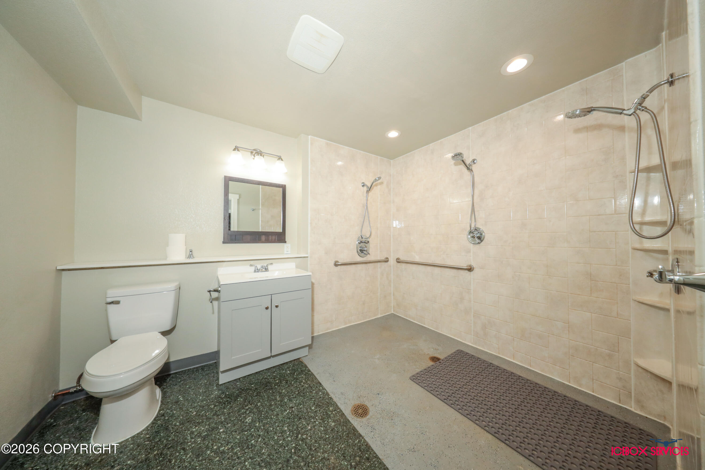 2754 S Beechwood Circle Property Photo 19