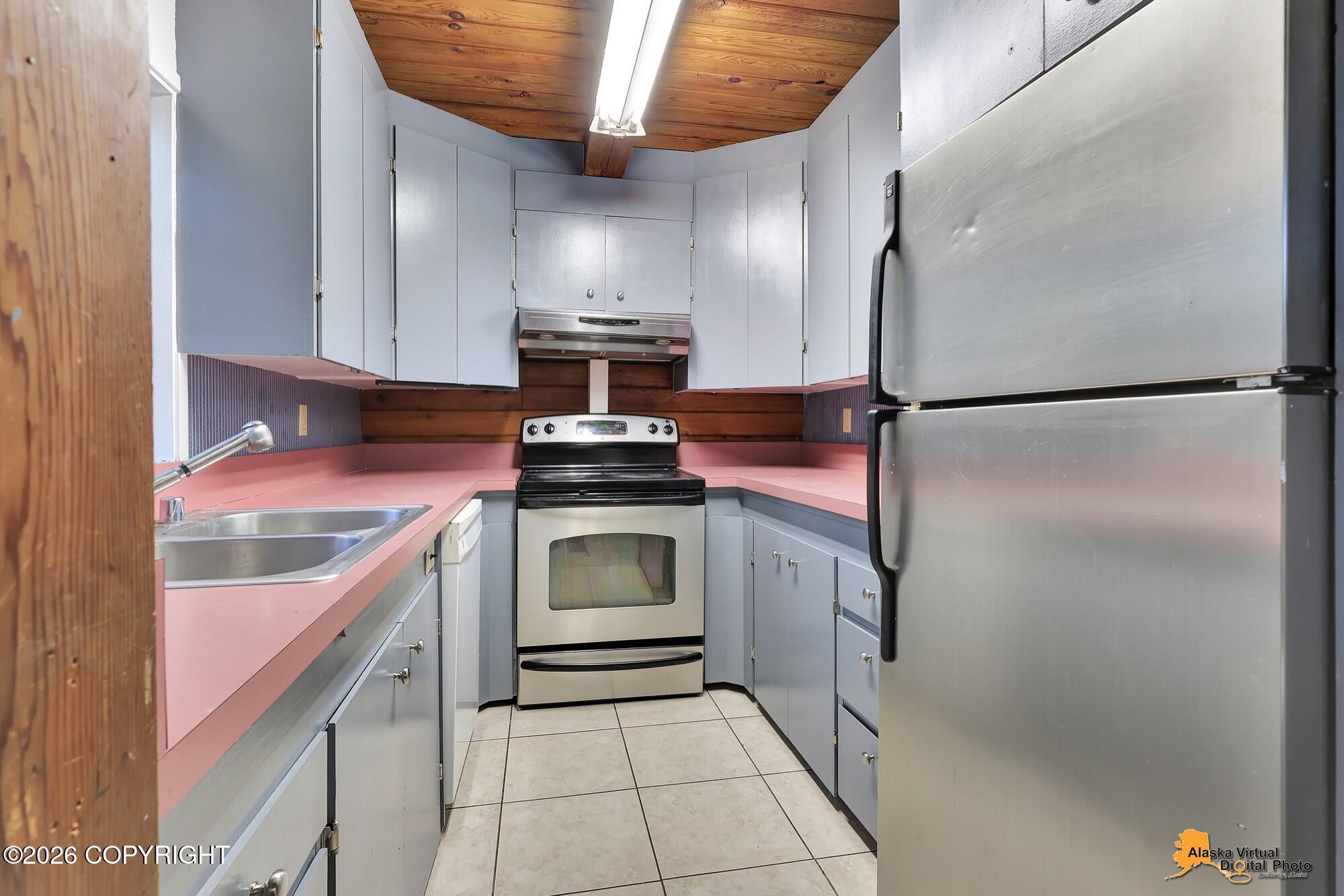 321 Brighton Road Property Photo 9
