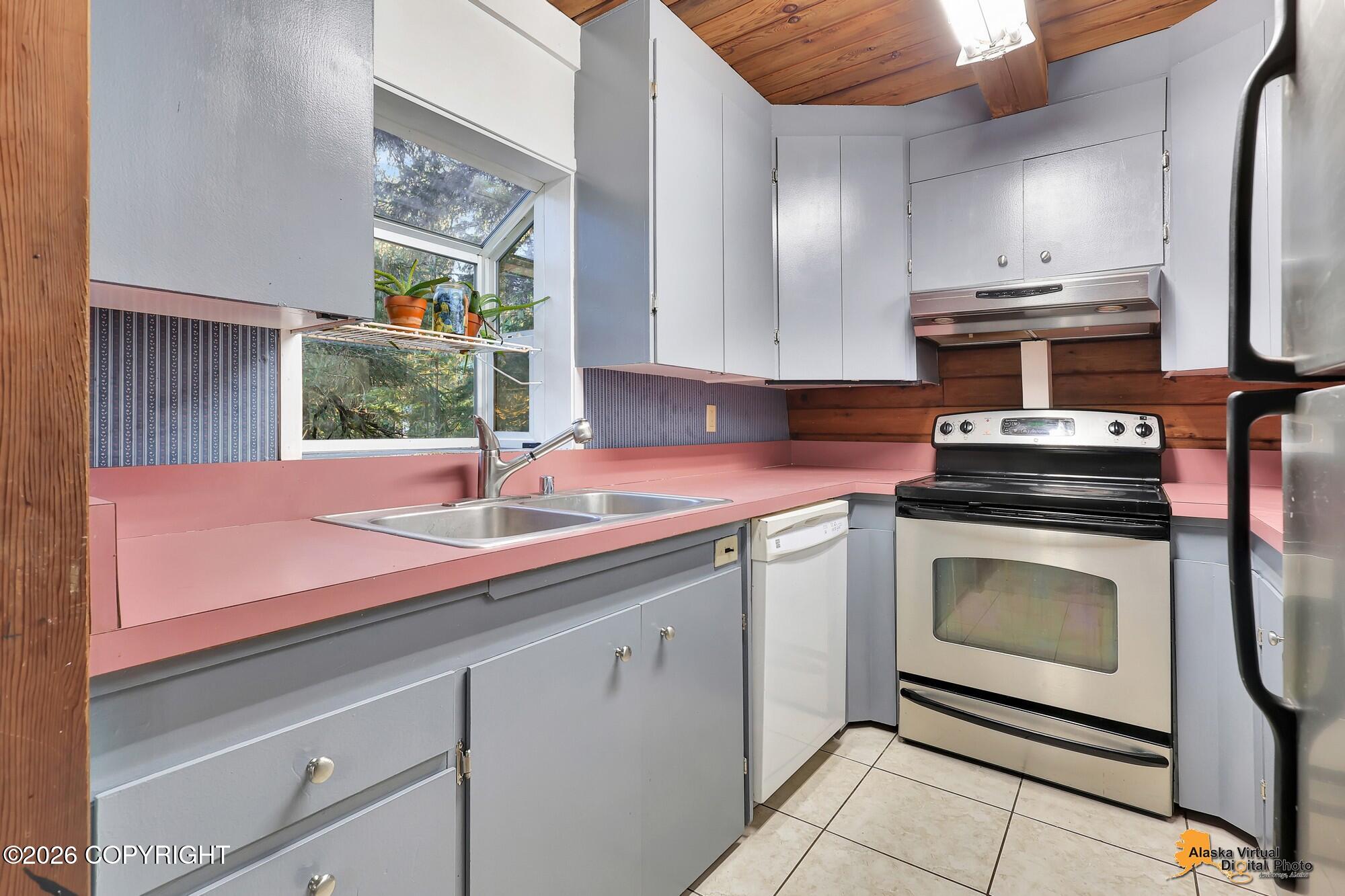 321 Brighton Road Property Photo 10