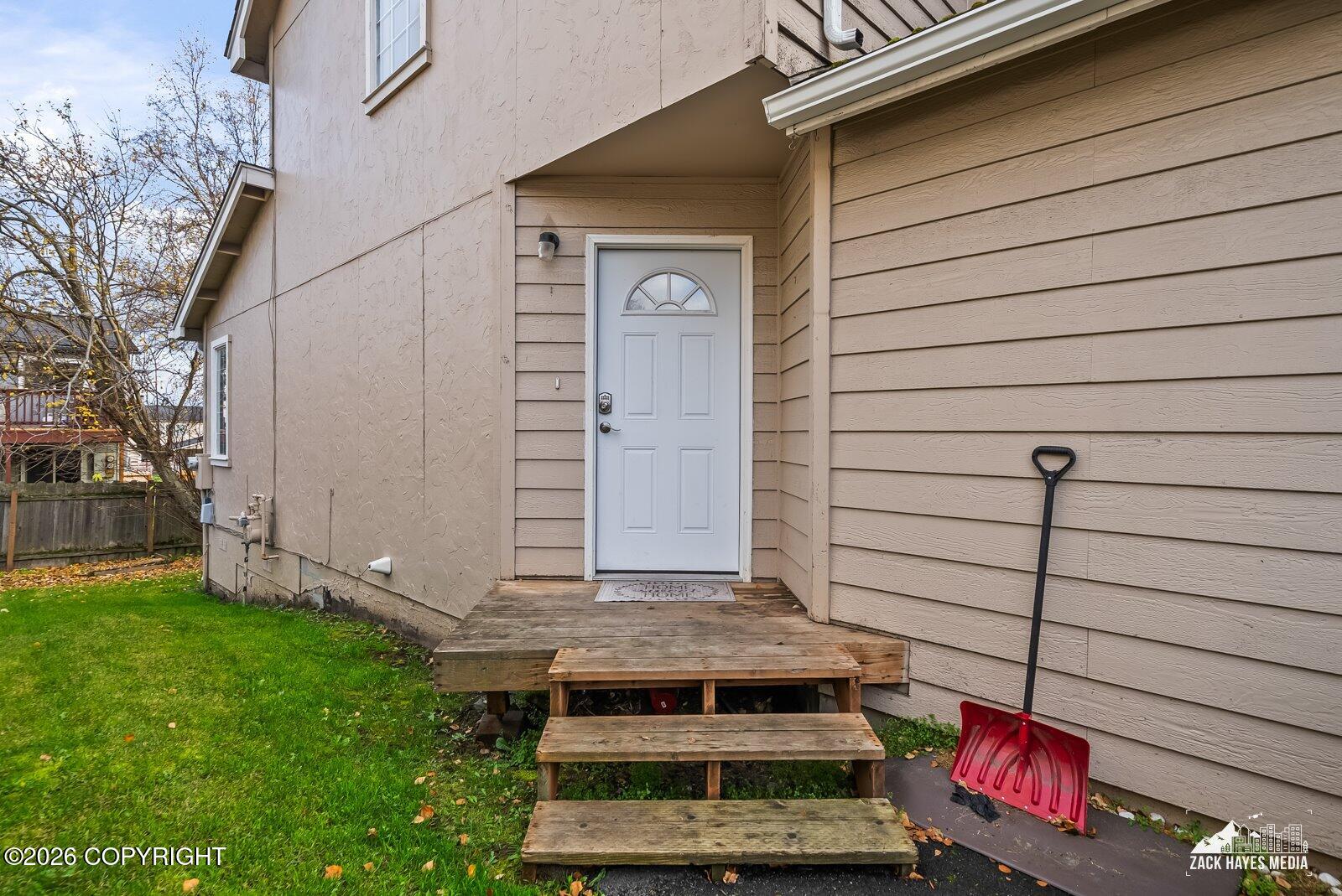 8925 Joy Circle Circle Property Photo 6