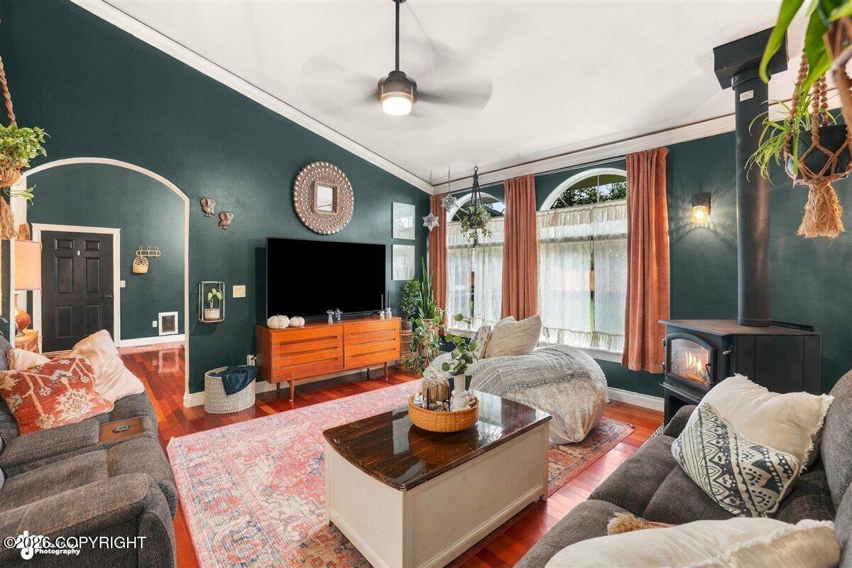 1130 E Lee Street Property Photo 5