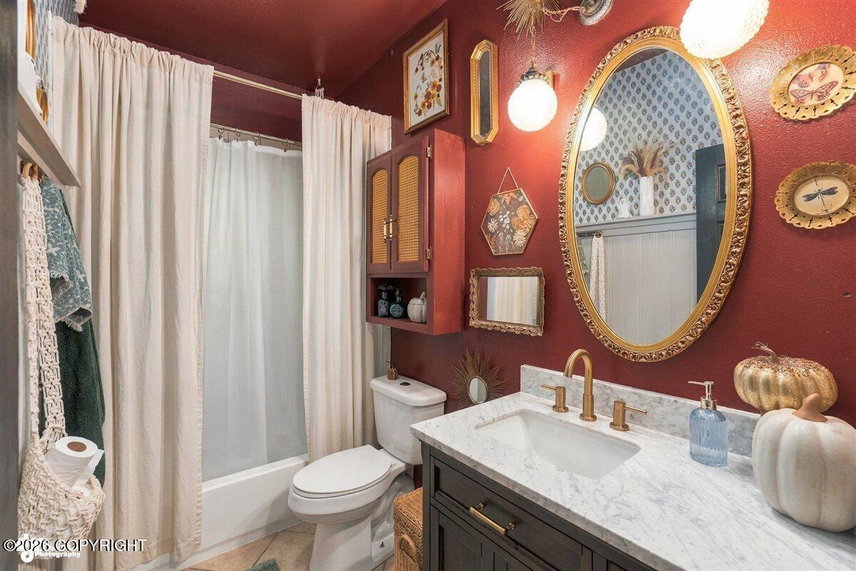 1130 E Lee Street Property Photo 15