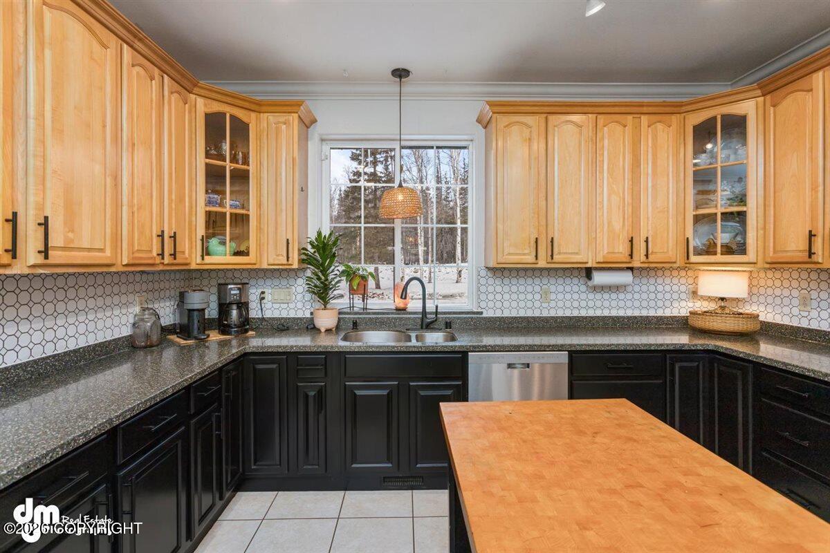 1130 E Lee Street Property Photo 20