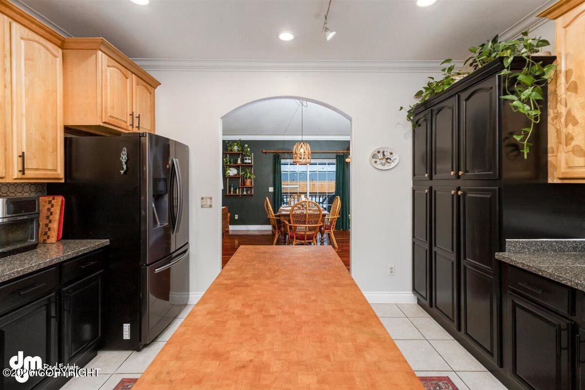 1130 E Lee Street Property Photo 25