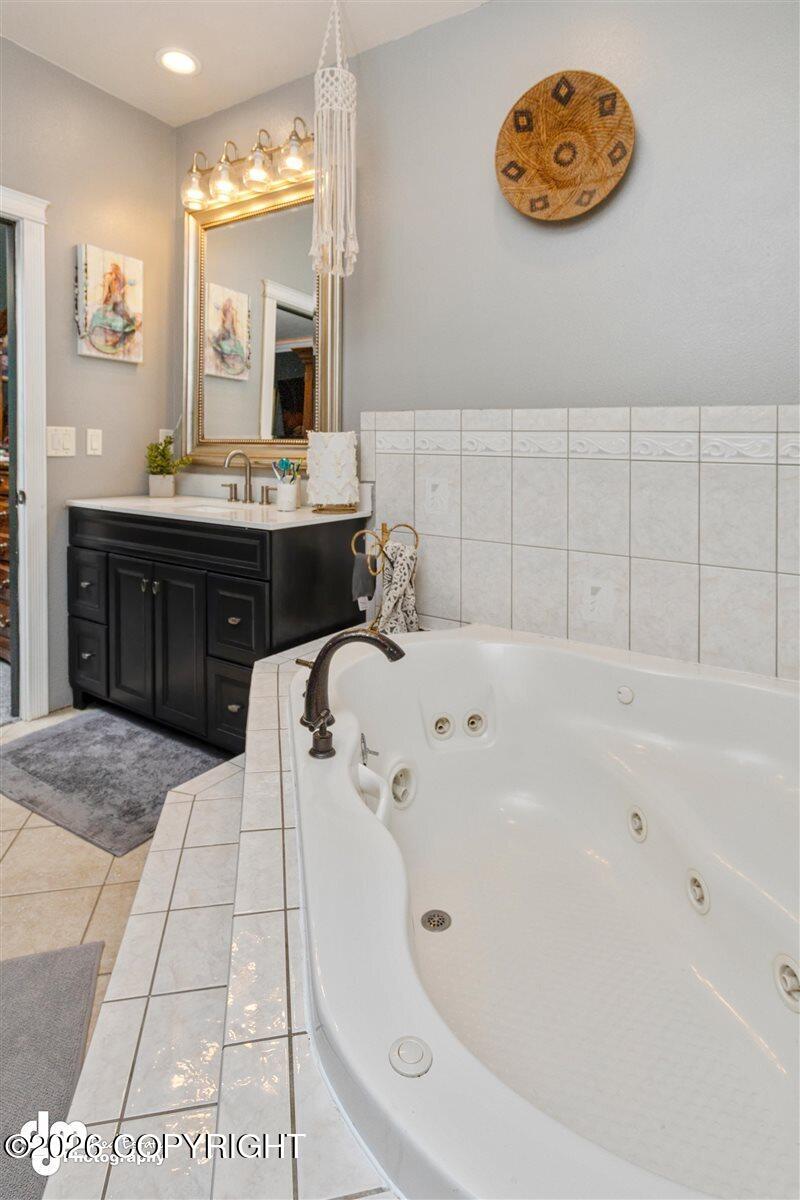 1130 E Lee Street Property Photo 35