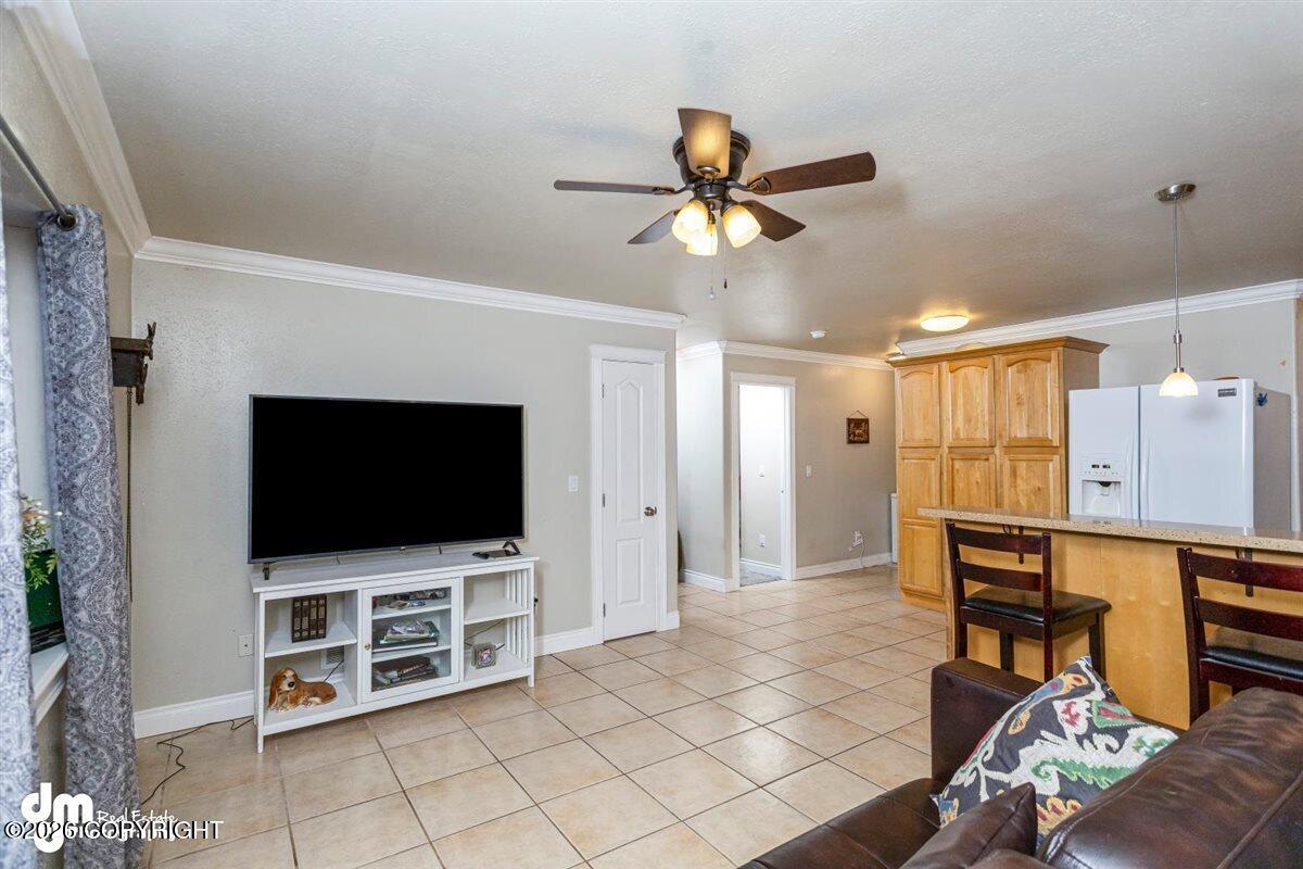 1130 E Lee Street Property Photo 47