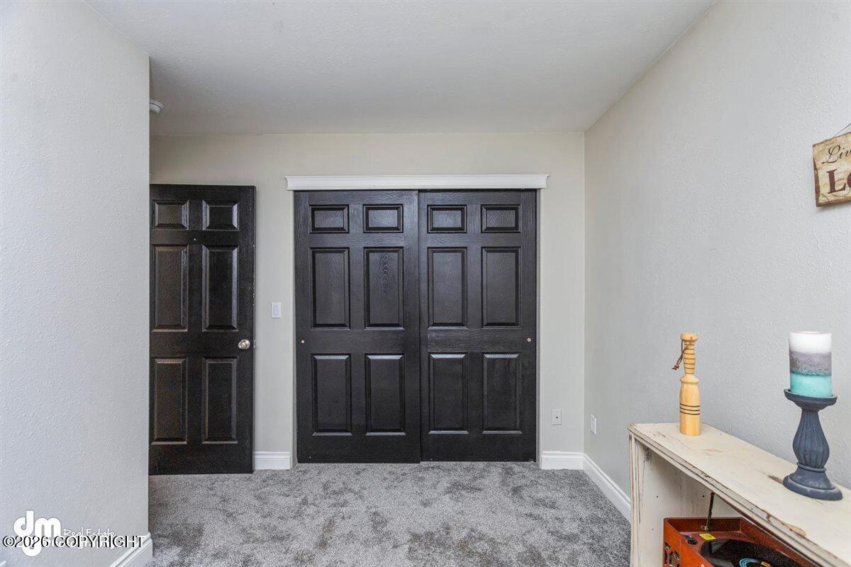 1130 E Lee Street Property Photo 56