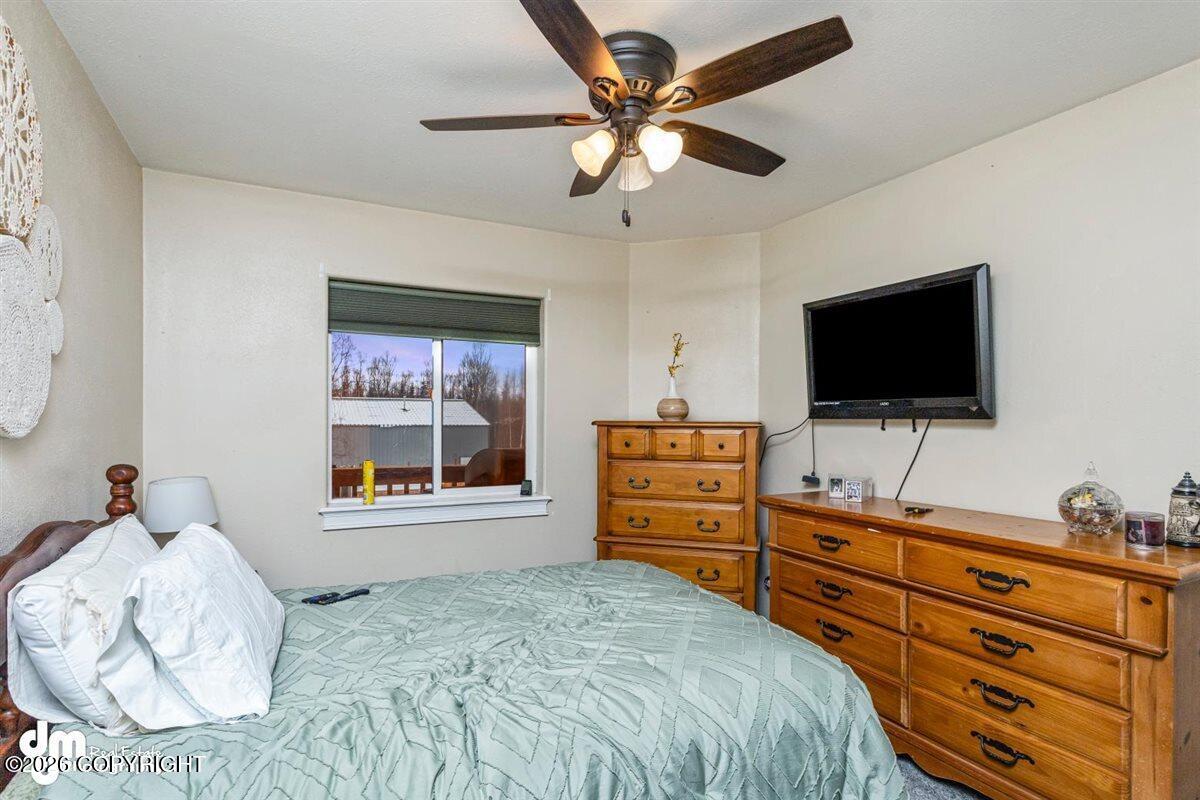 1130 E Lee Street Property Photo 57