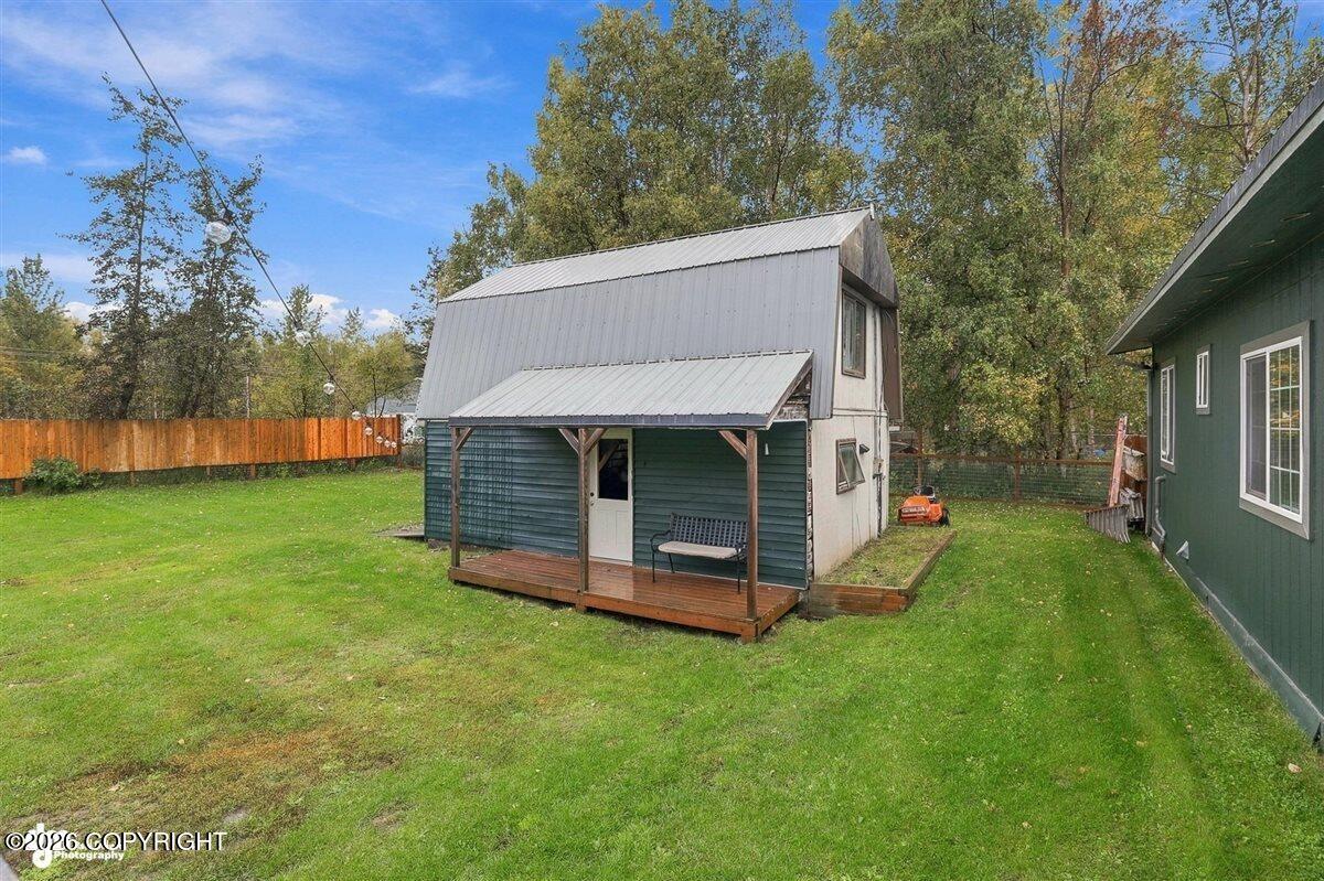 1130 E Lee Street Property Photo 77