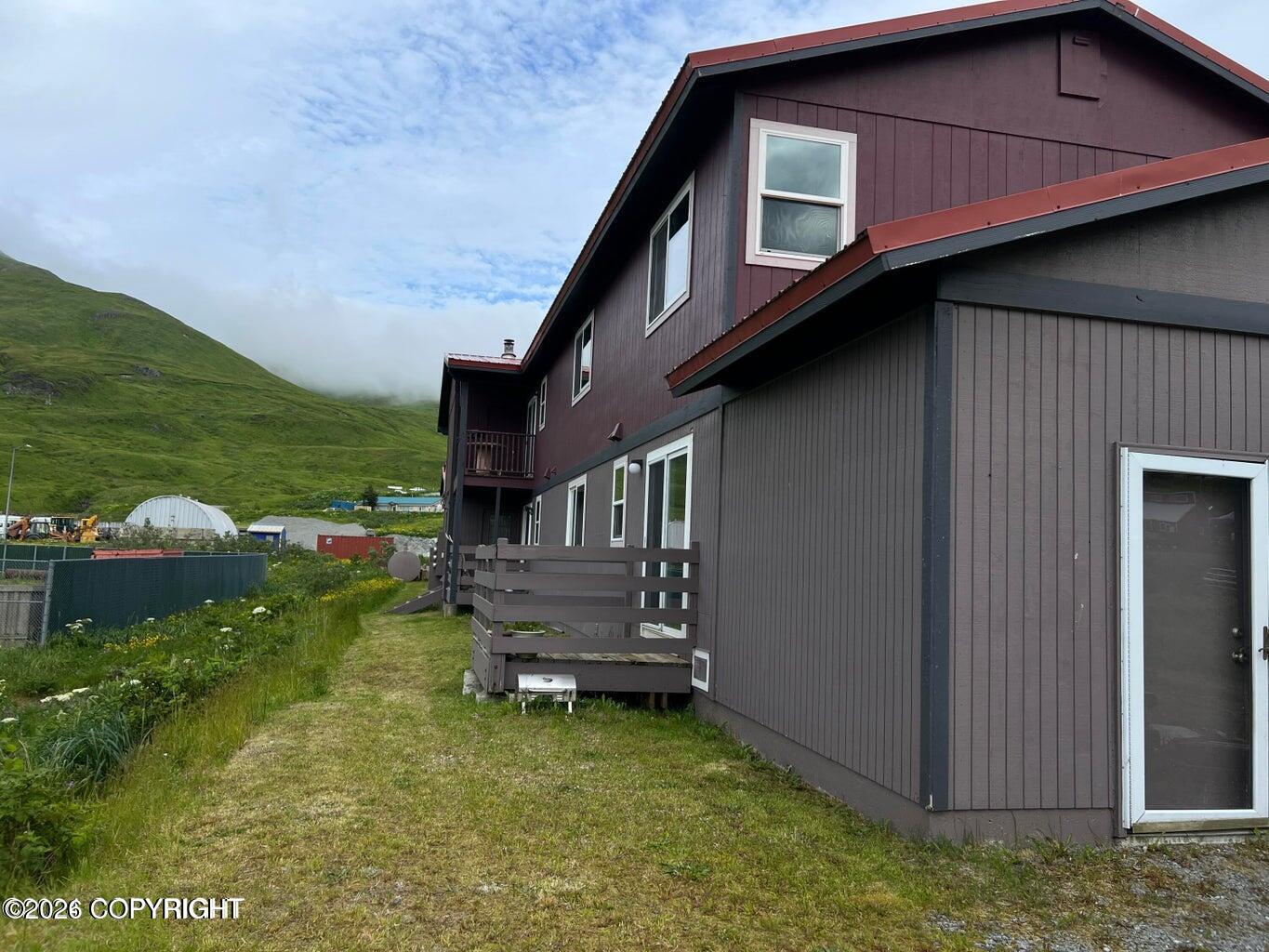 1080 E Broadway Avenue Property Photo 11