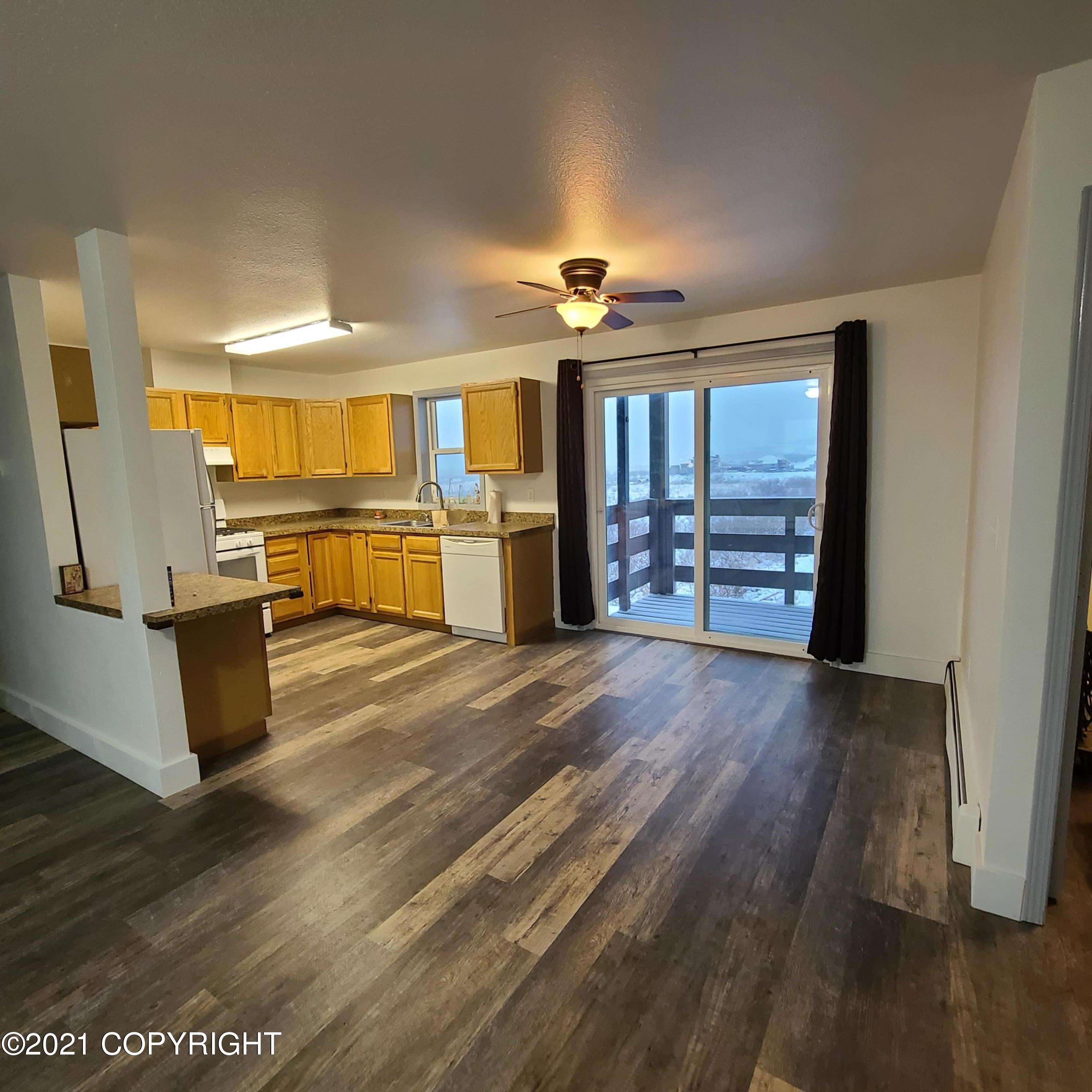1080 E Broadway Avenue Property Photo 18