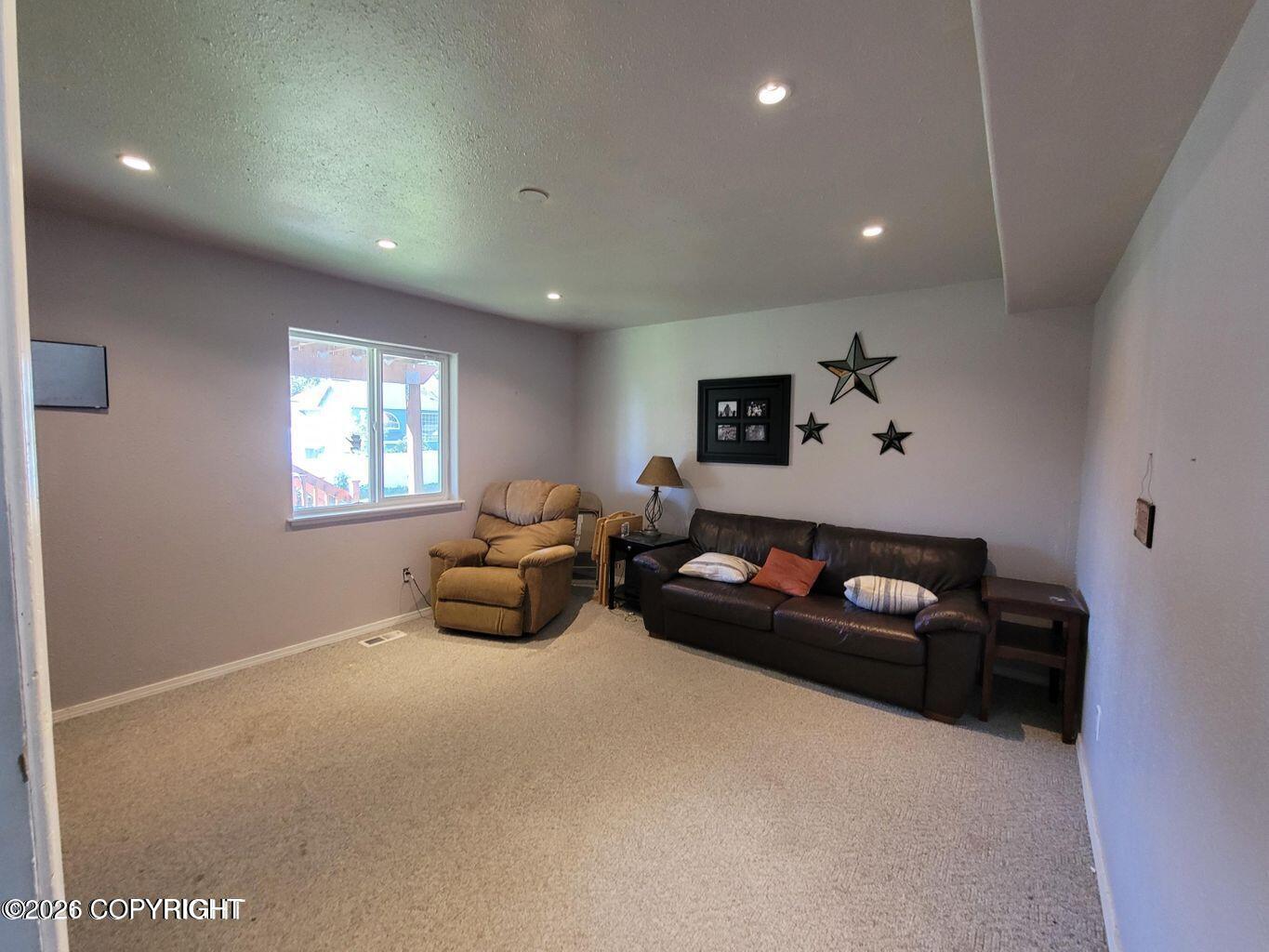 12222 Woodward Drive Property Photo 10