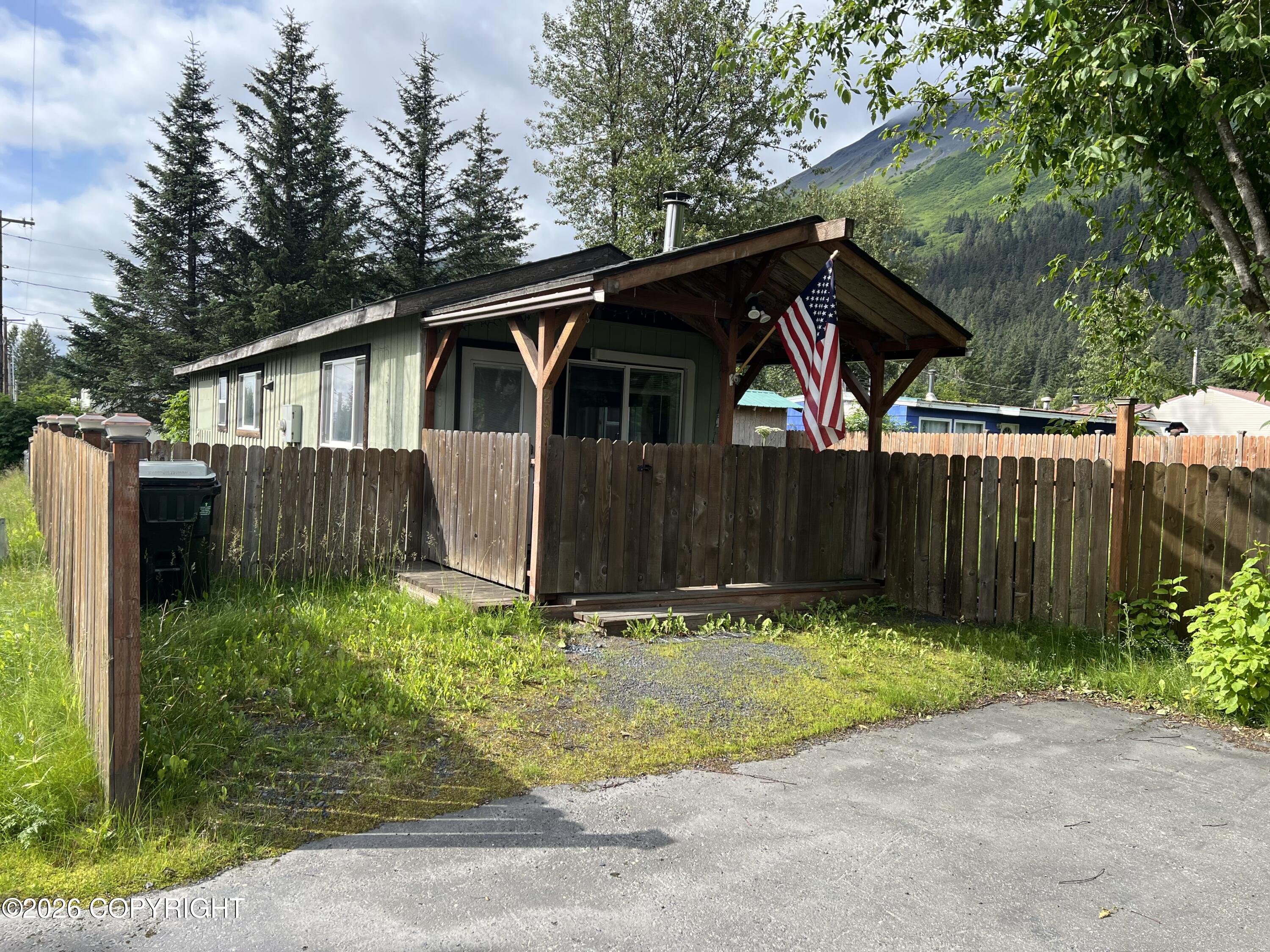 219 Bear Drive Property Photo 3