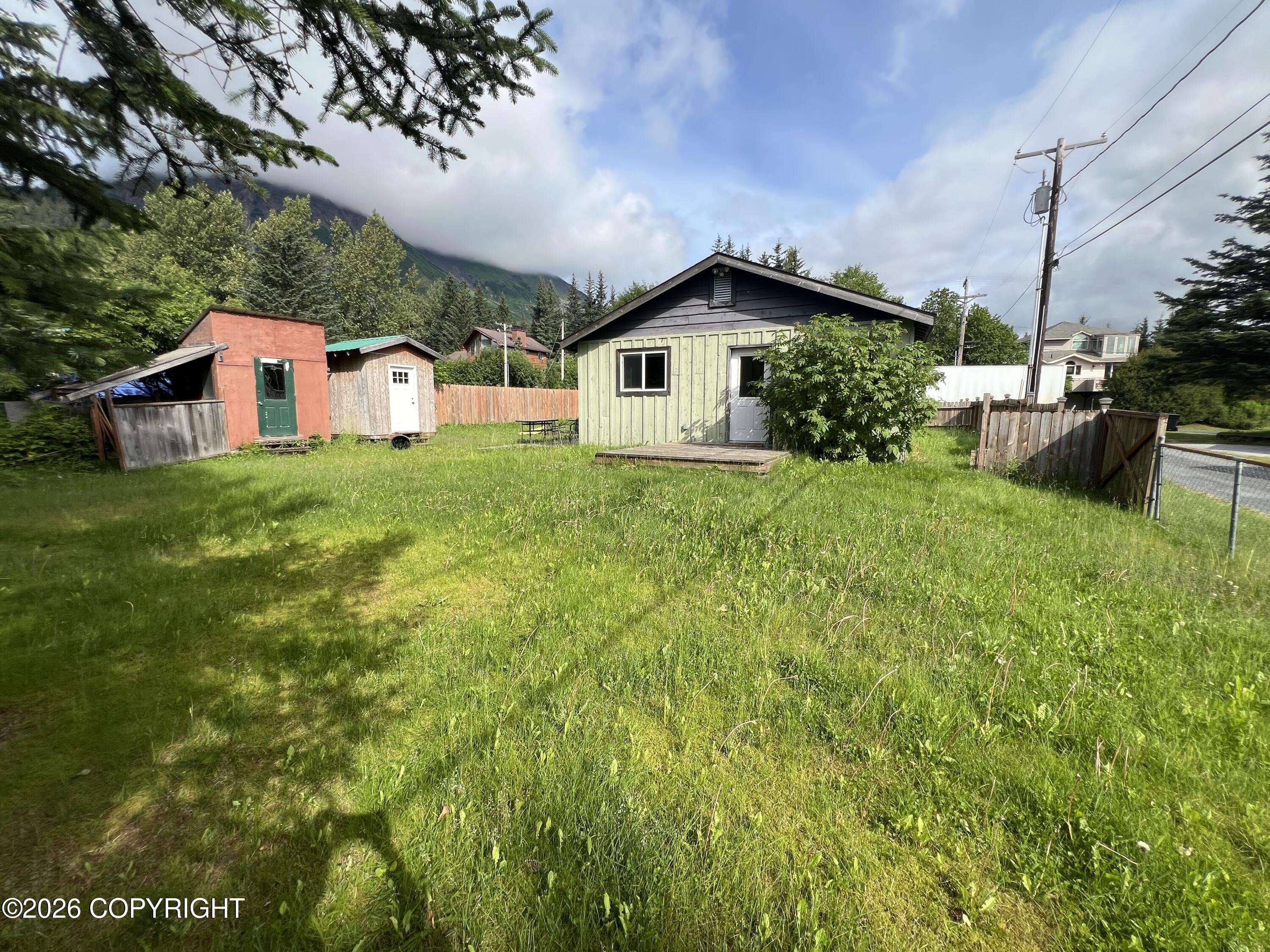 219 Bear Drive Property Photo 6