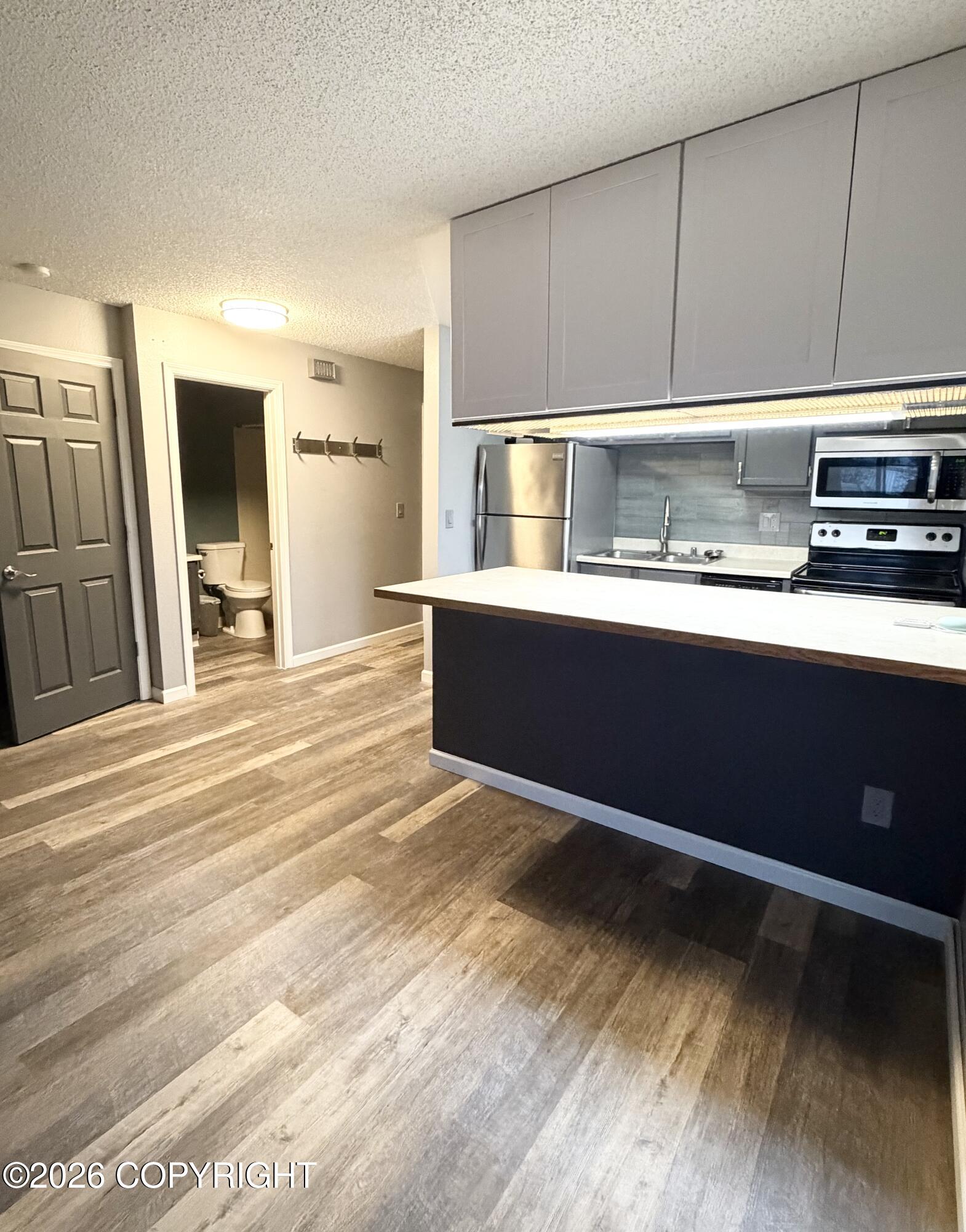 2210 Sentry Drive #b-12 Property Photo 2