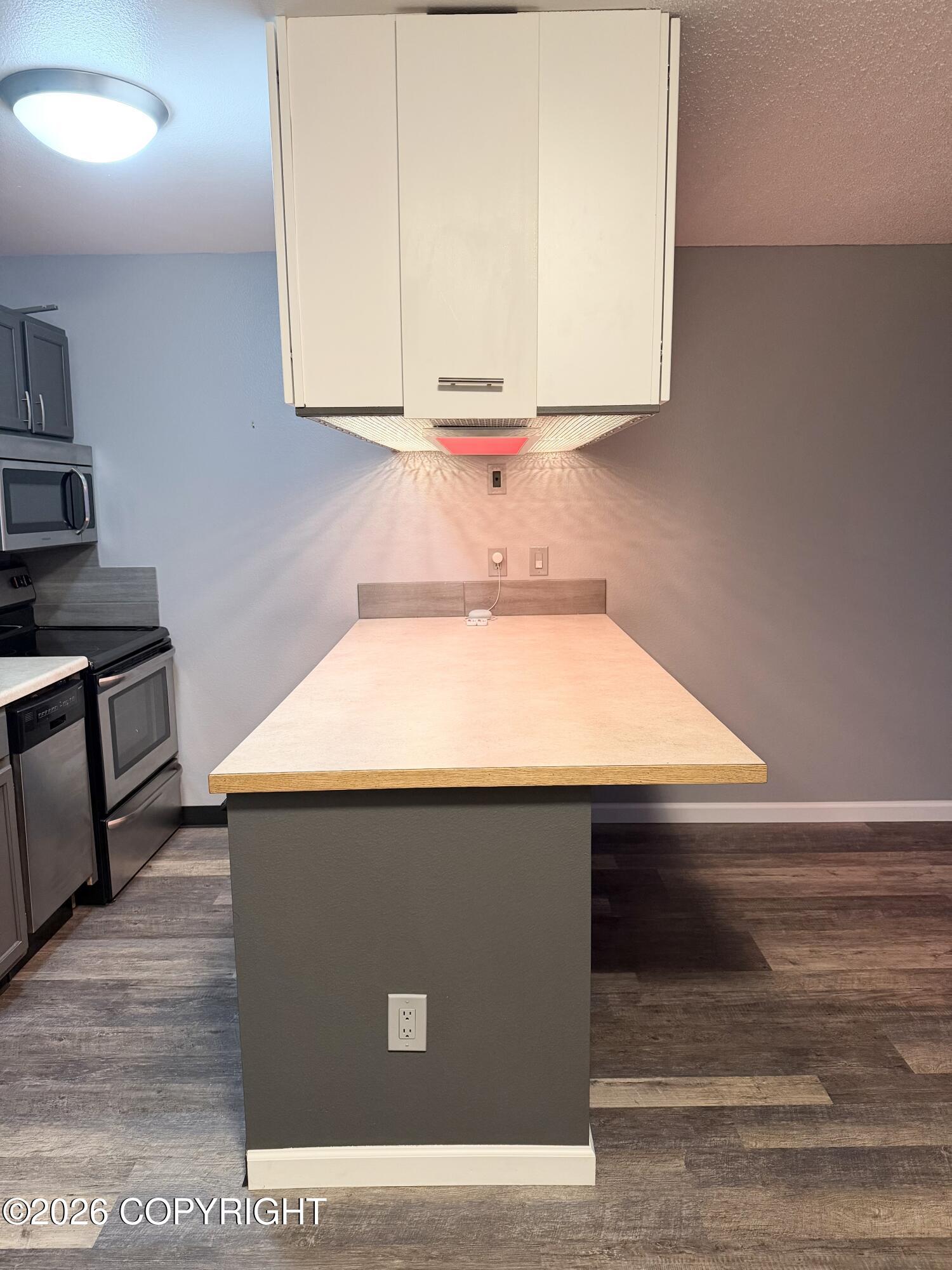 2210 Sentry Drive #b-12 Property Photo 9