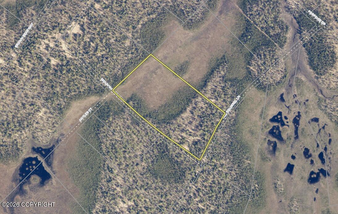L195 Red Squirrel Lane Property Photo 1
