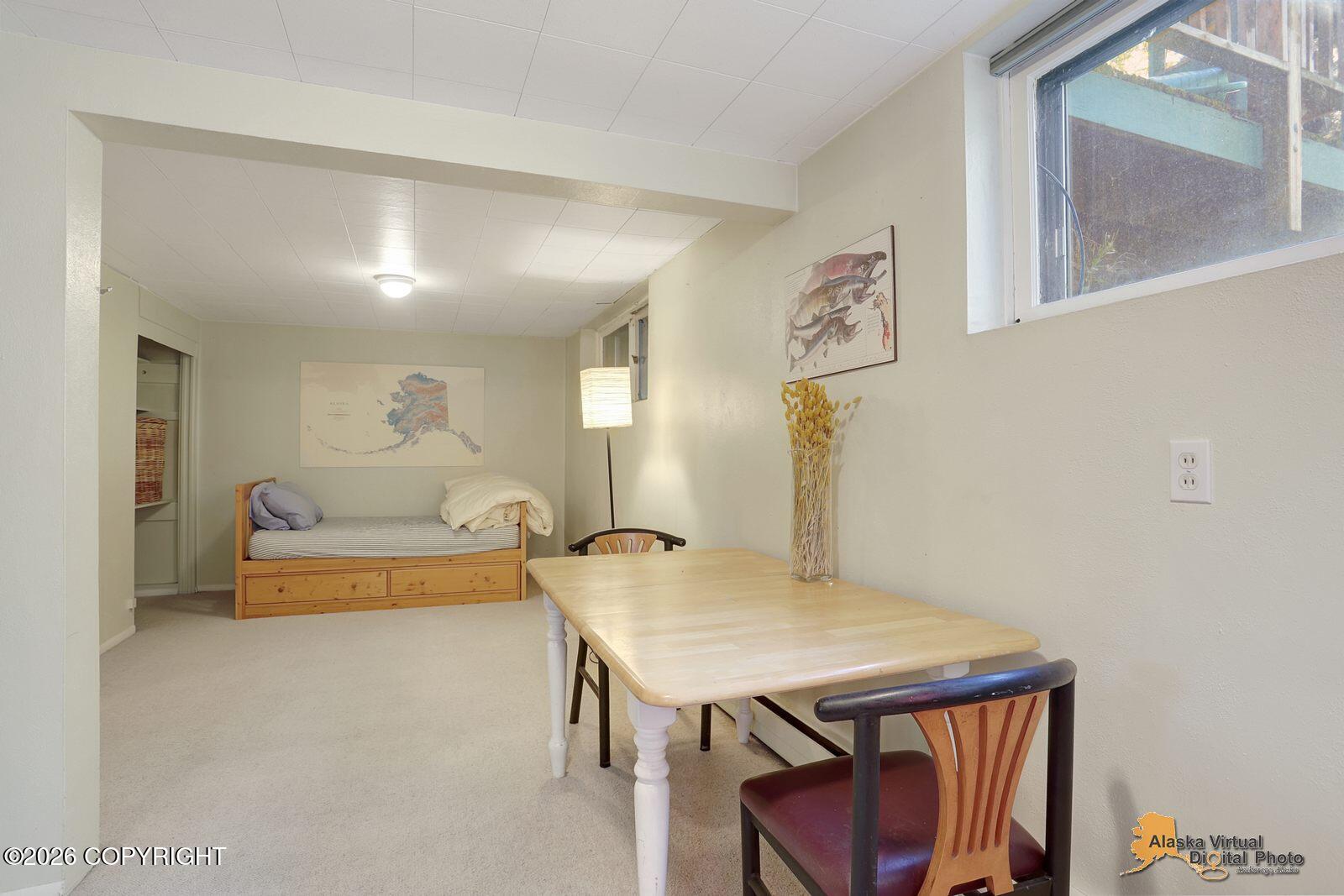 1332 W 12th Avenue Property Photo 25