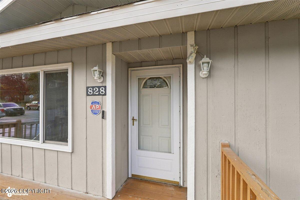 828 Norman Street Property Photo 4