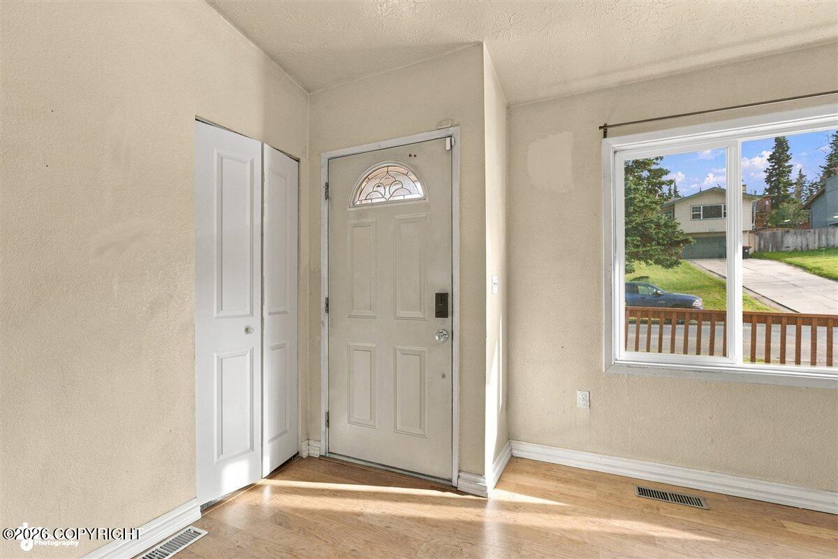 828 Norman Street Property Photo 6