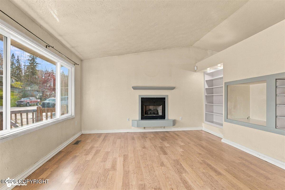 828 Norman Street Property Photo 8
