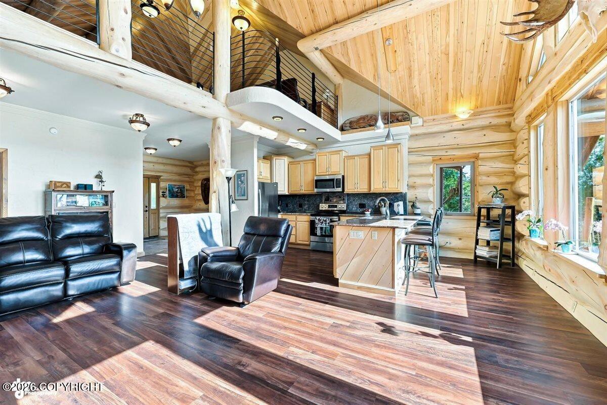 990 Mission Road Property Photo 6