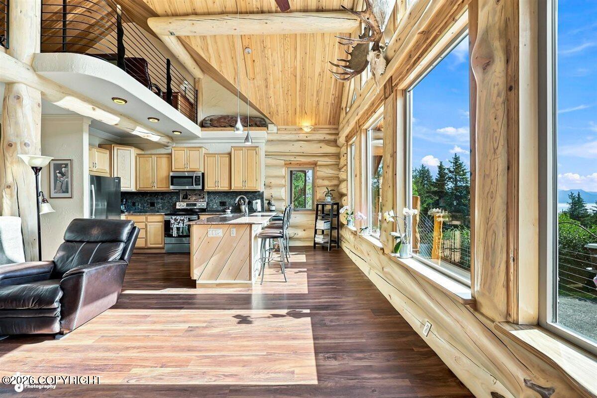 990 Mission Road Property Photo 12
