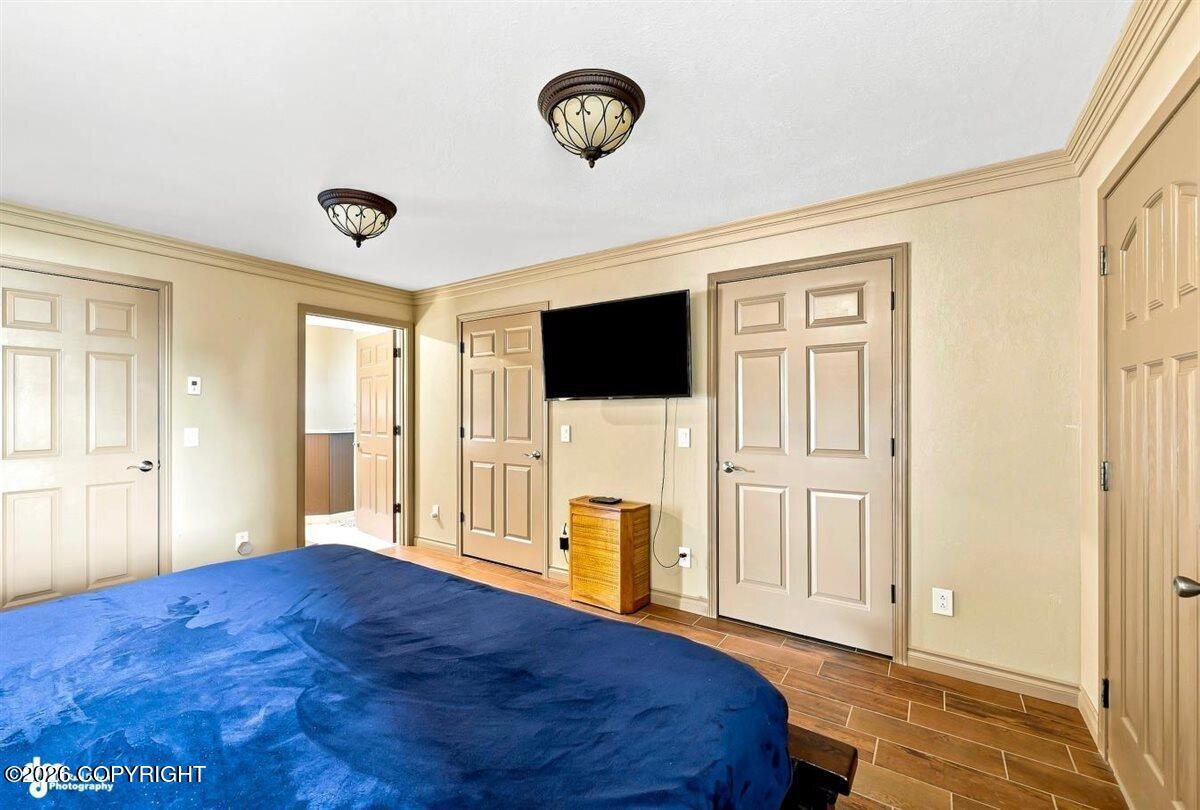990 Mission Road Property Photo 15