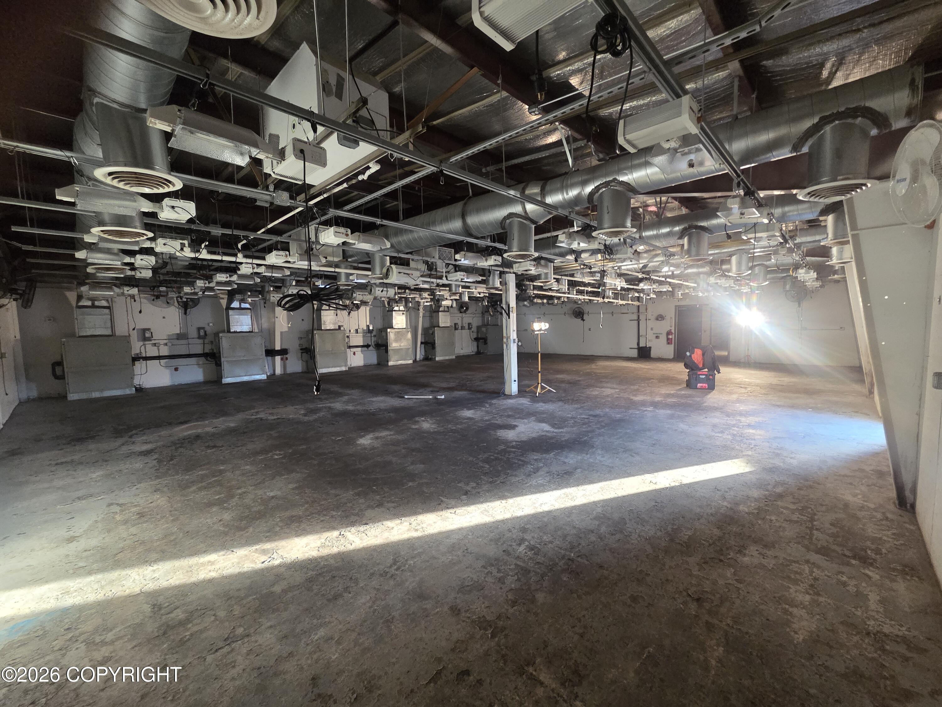 101 N Post Road Property Photo 1