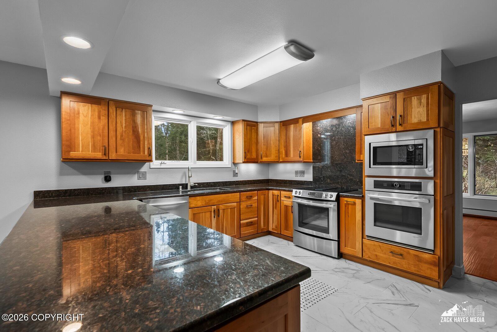 6901 Crooked Tree Drive Property Photo 25