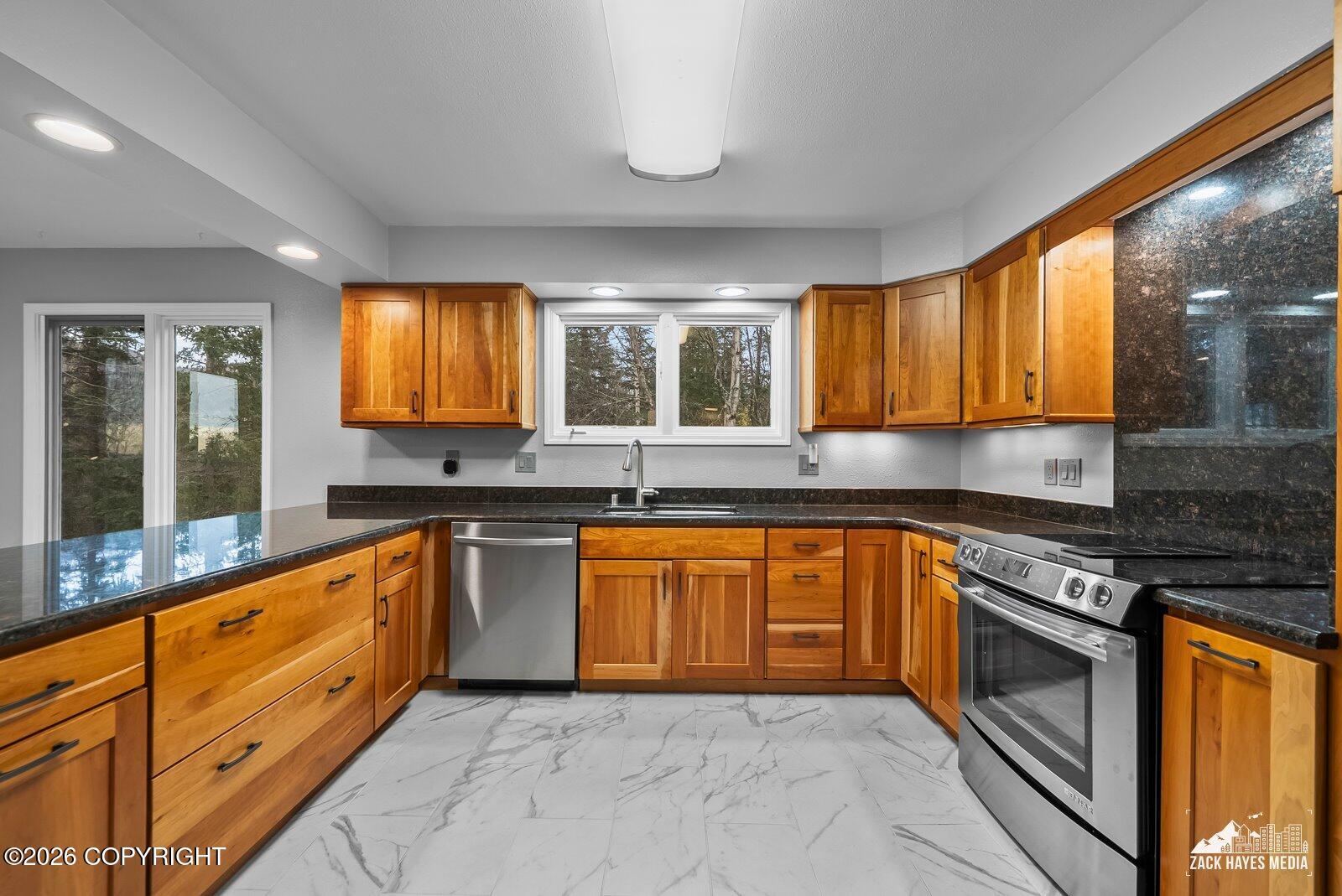 6901 Crooked Tree Drive Property Photo 26