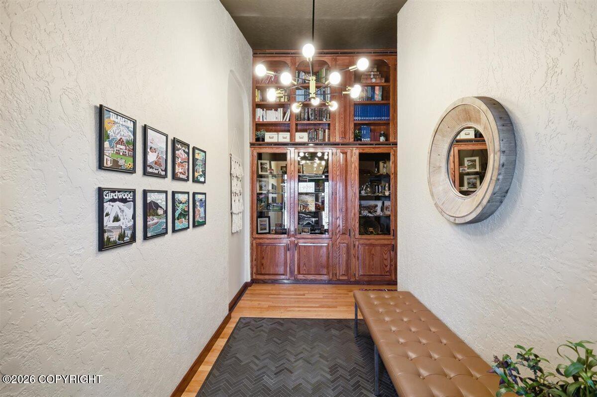 3105 N Talbot Circle Property Photo 3