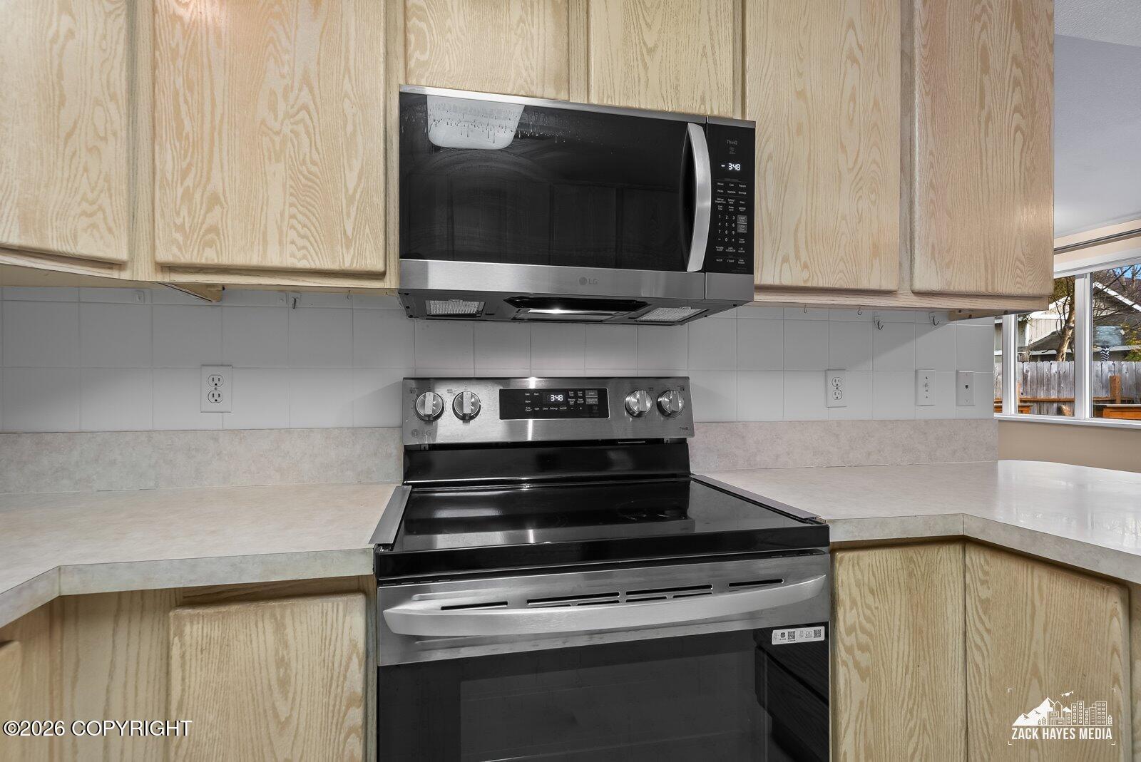 4141 Resurrection Drive Property Photo 17